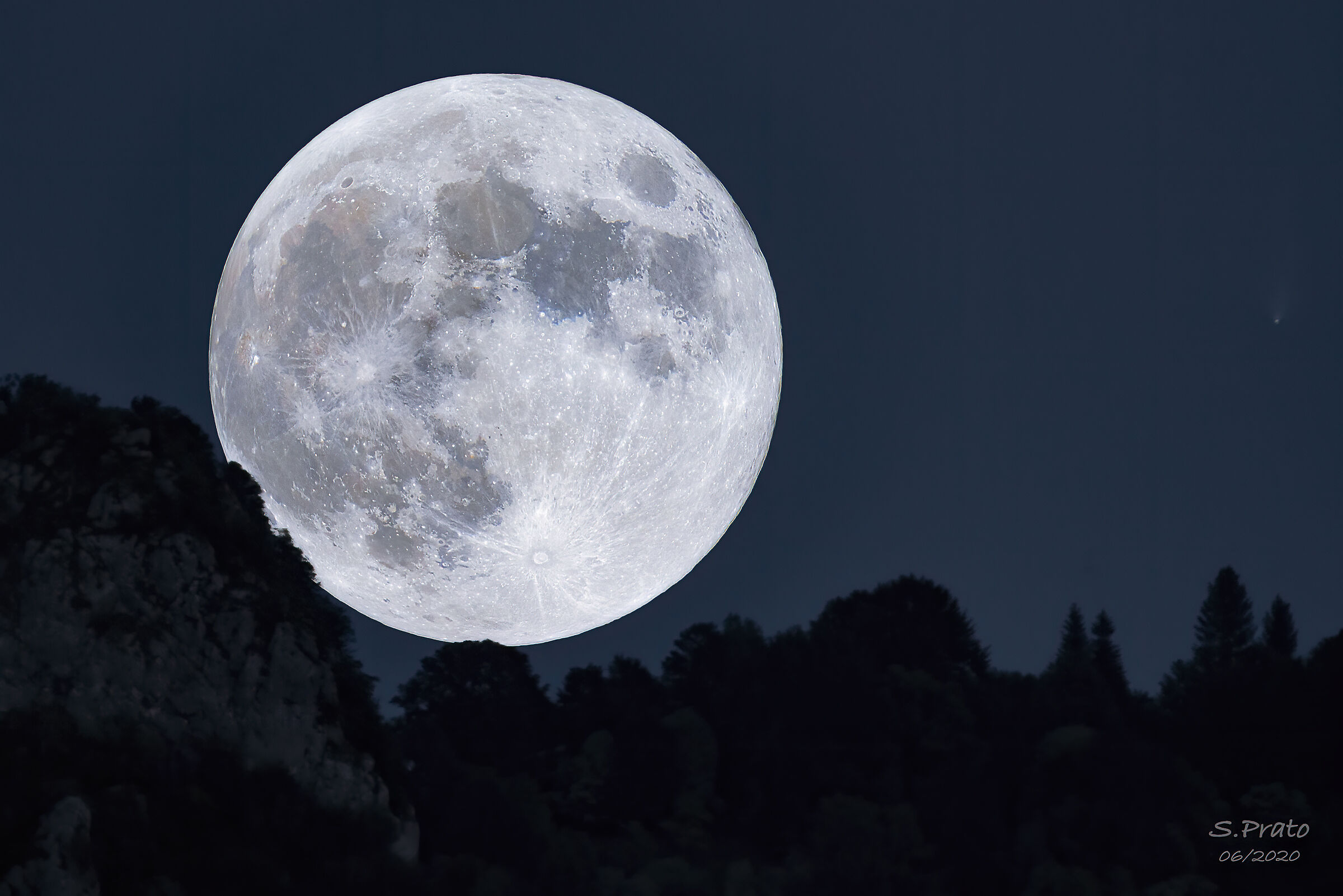 Here comes the full moon of June