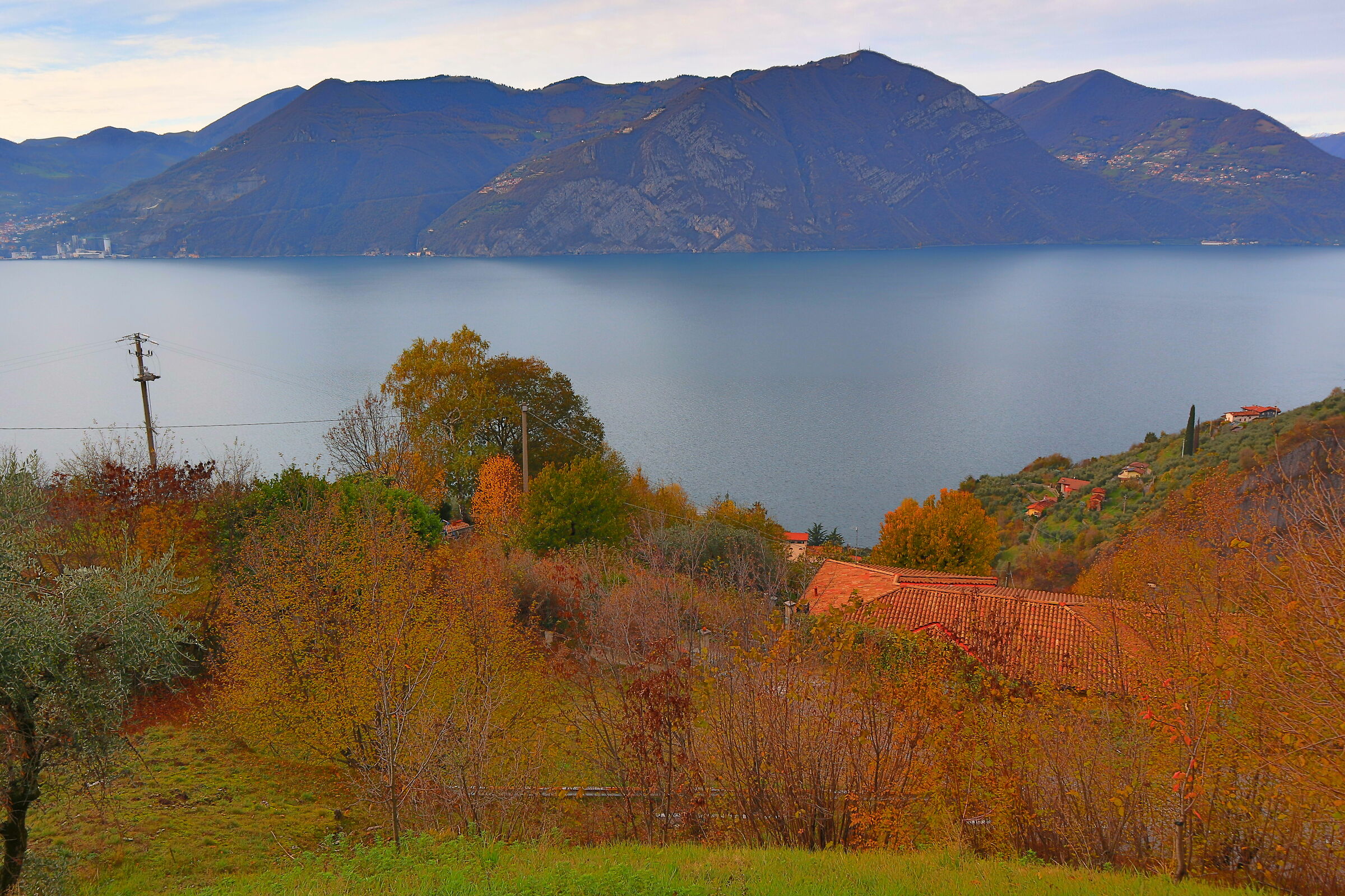 Lake D'Iseo in autumn