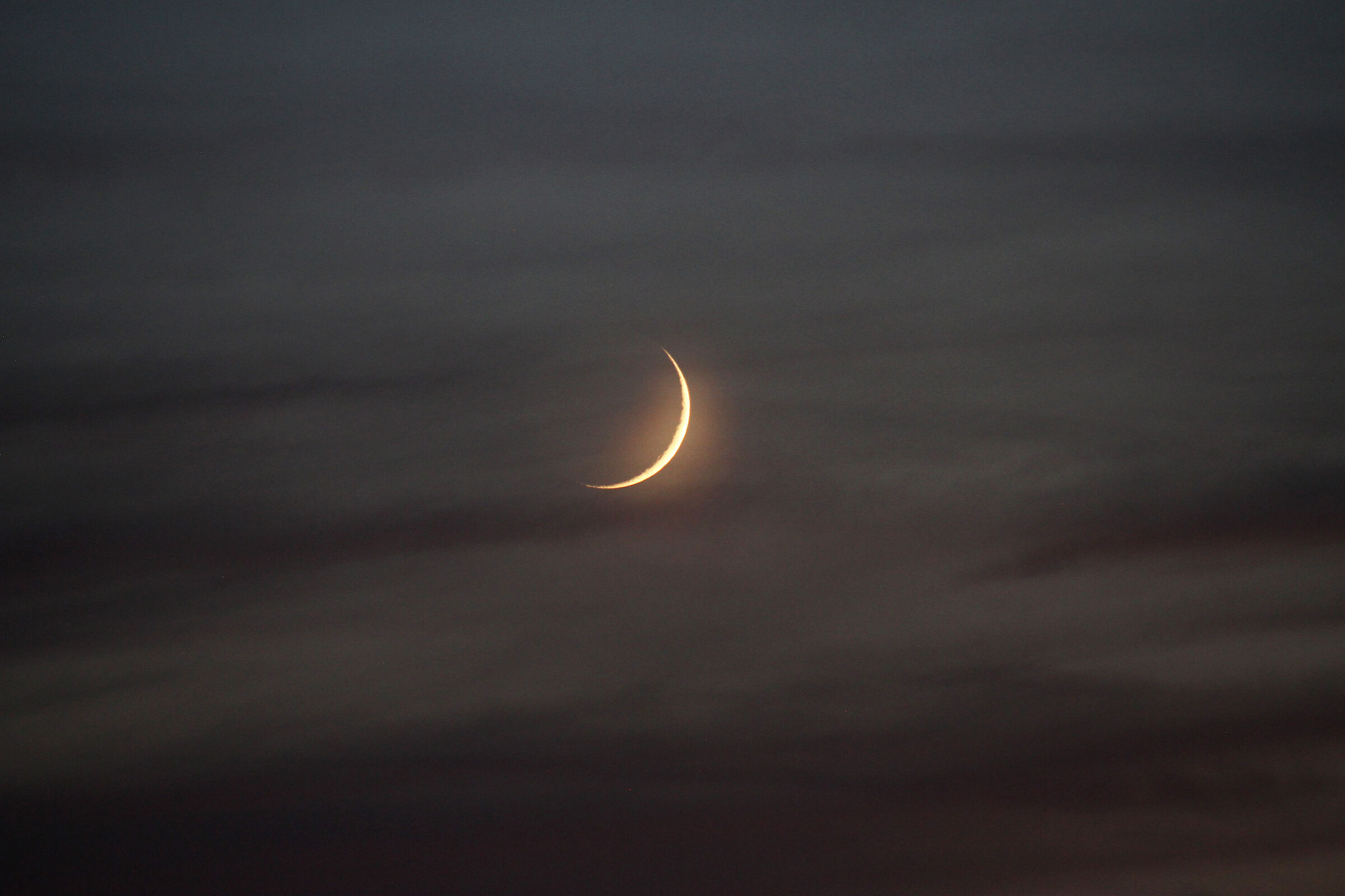 Sottile falce di Luna