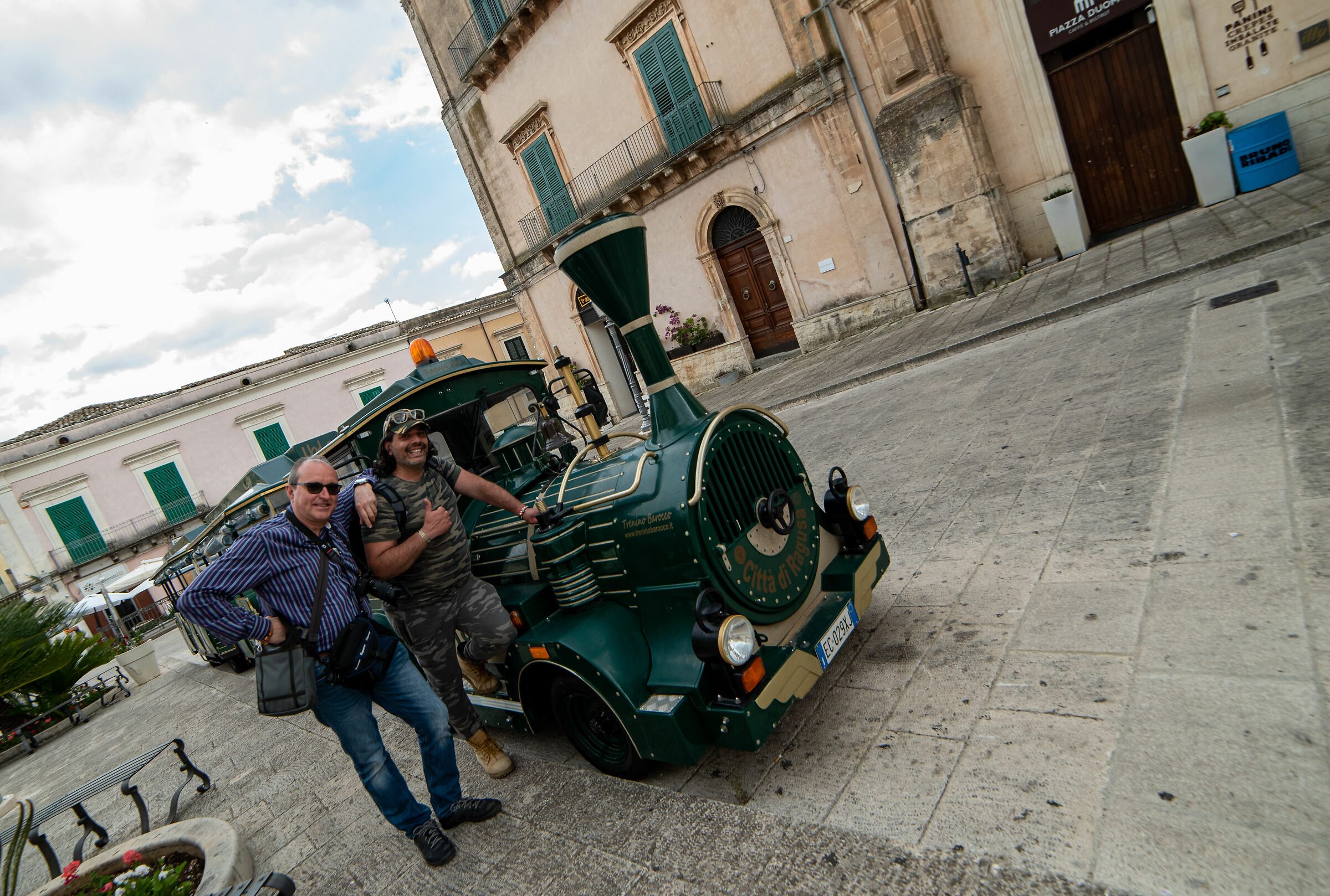 We got a train and a photographer for free...