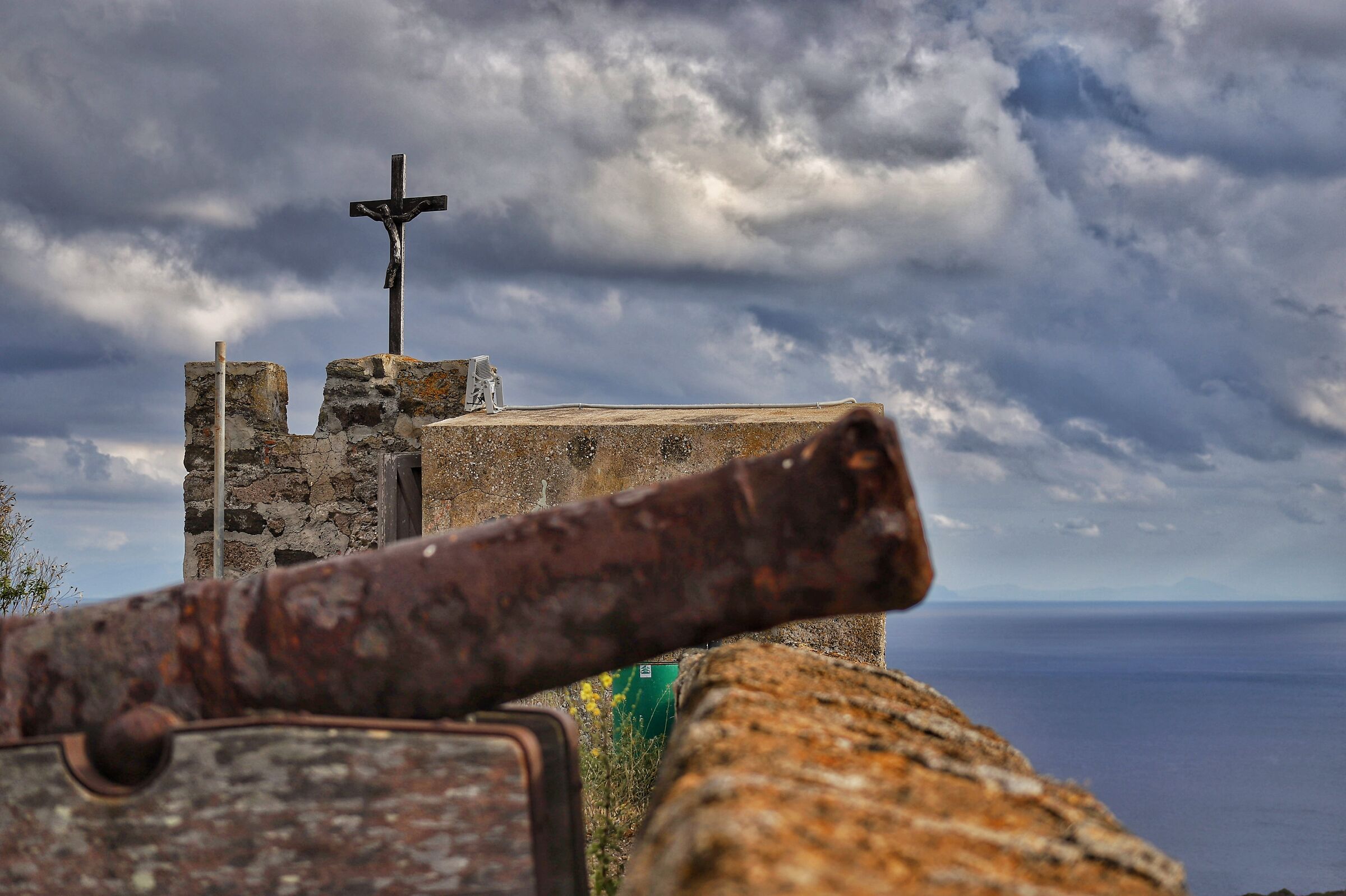 Ustica12