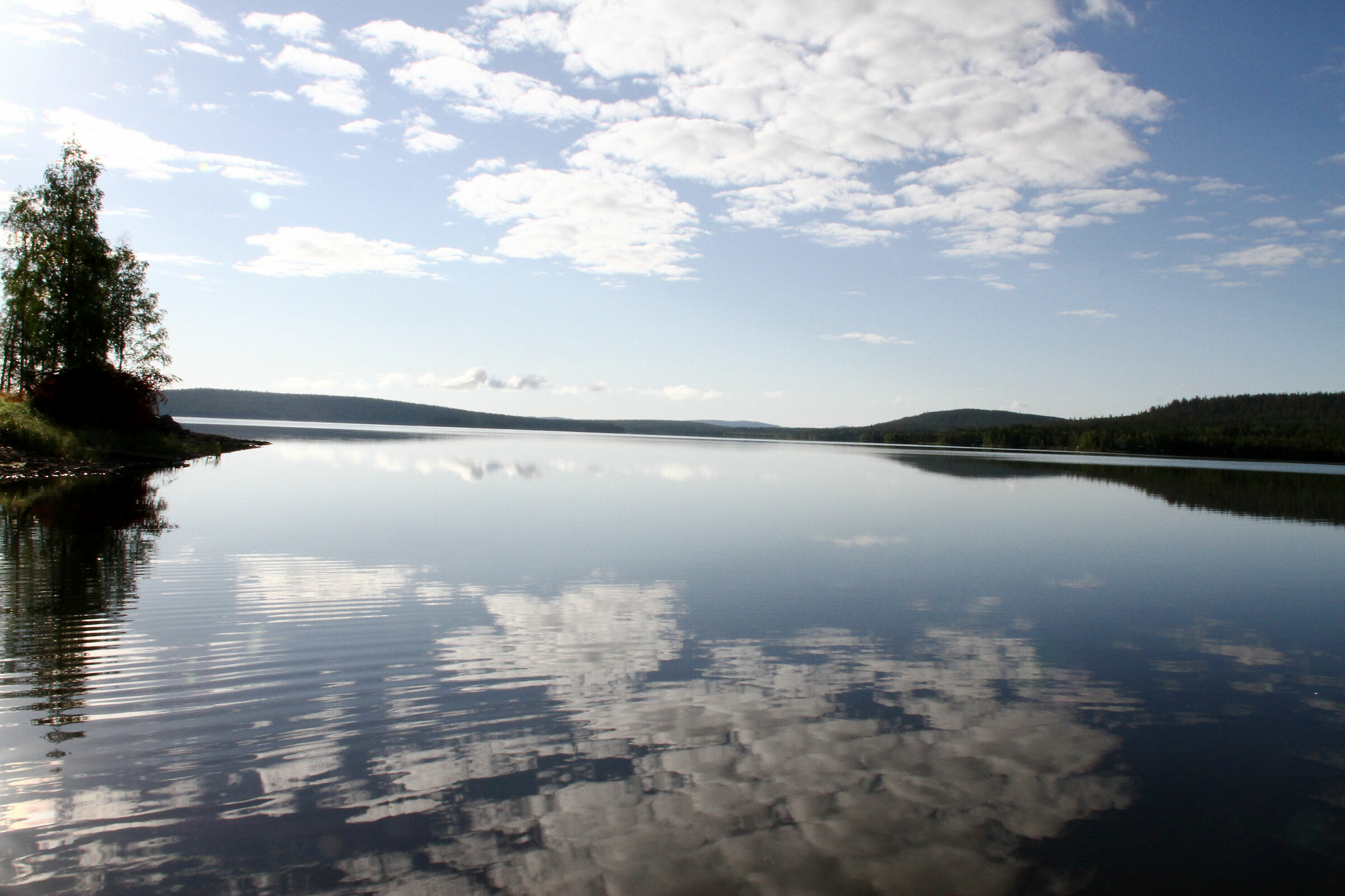 Lago Sarkijarvi -Muonio (Finlandia)