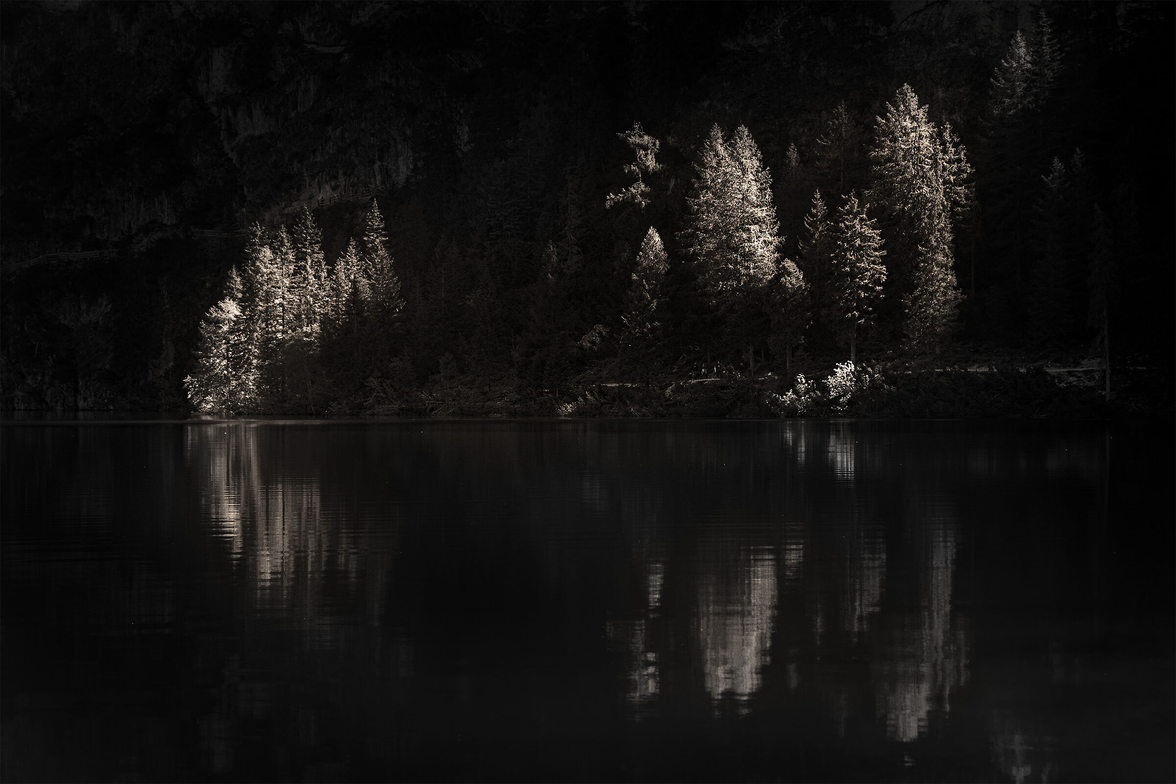 Lights and shadows in Braies