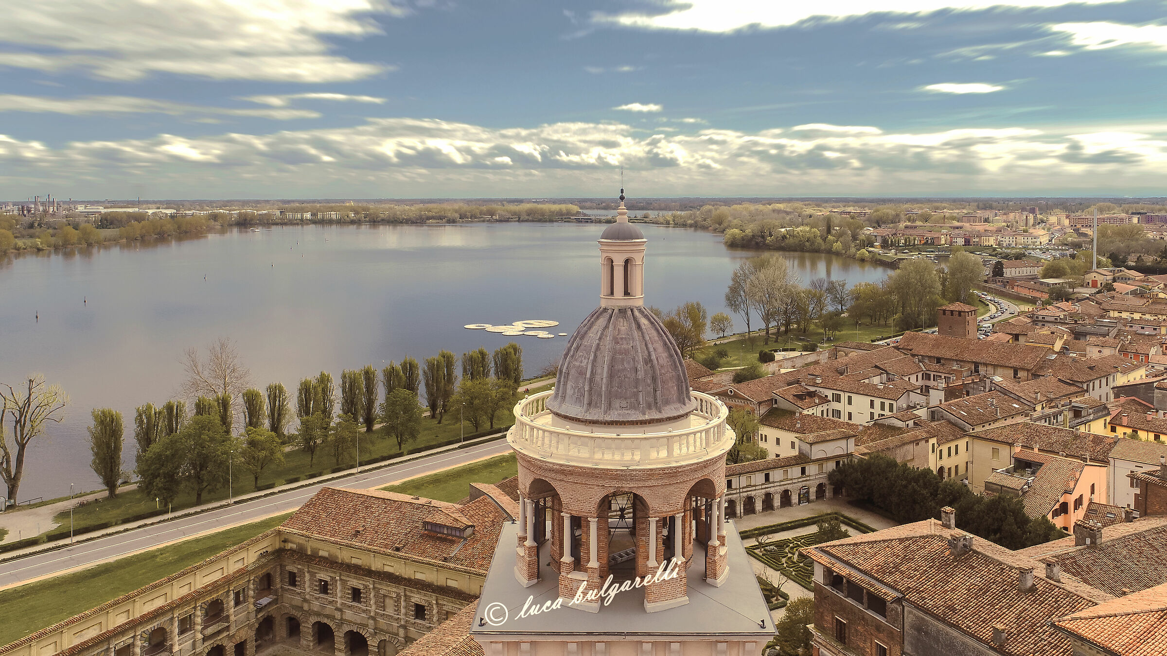 cupola santa barbara con vista lago inferiore