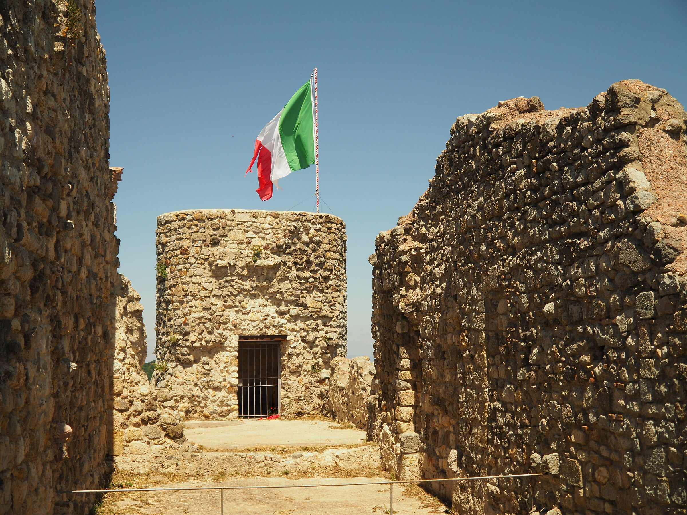 Rocca dei Frangipane, Tolfa (rm)
