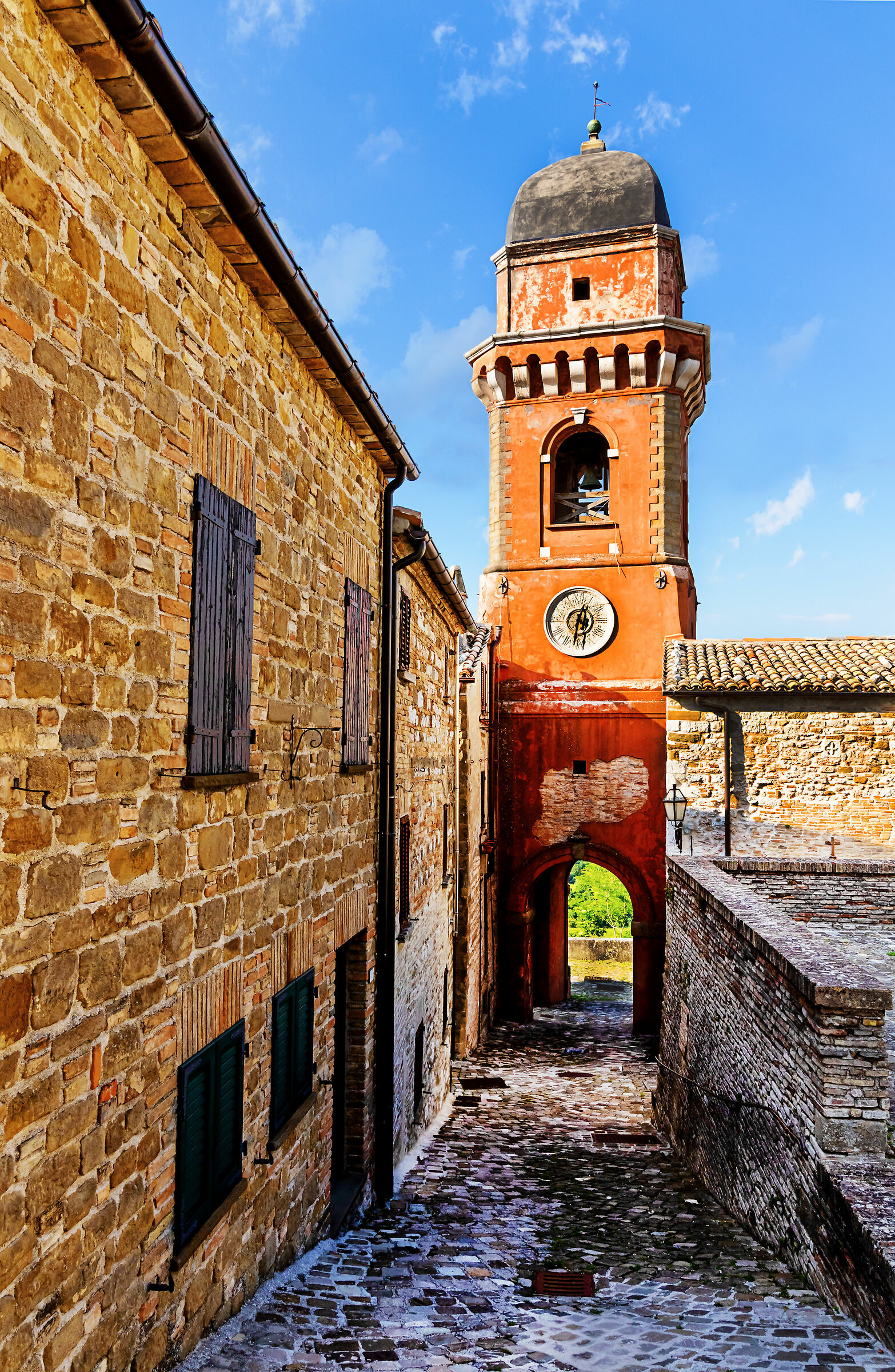 Torre civica - Frontone (pu)