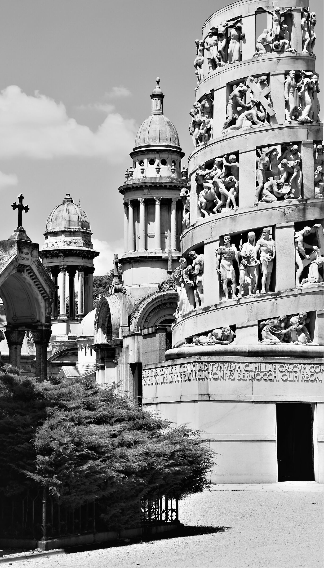 Monumentale Di Milano