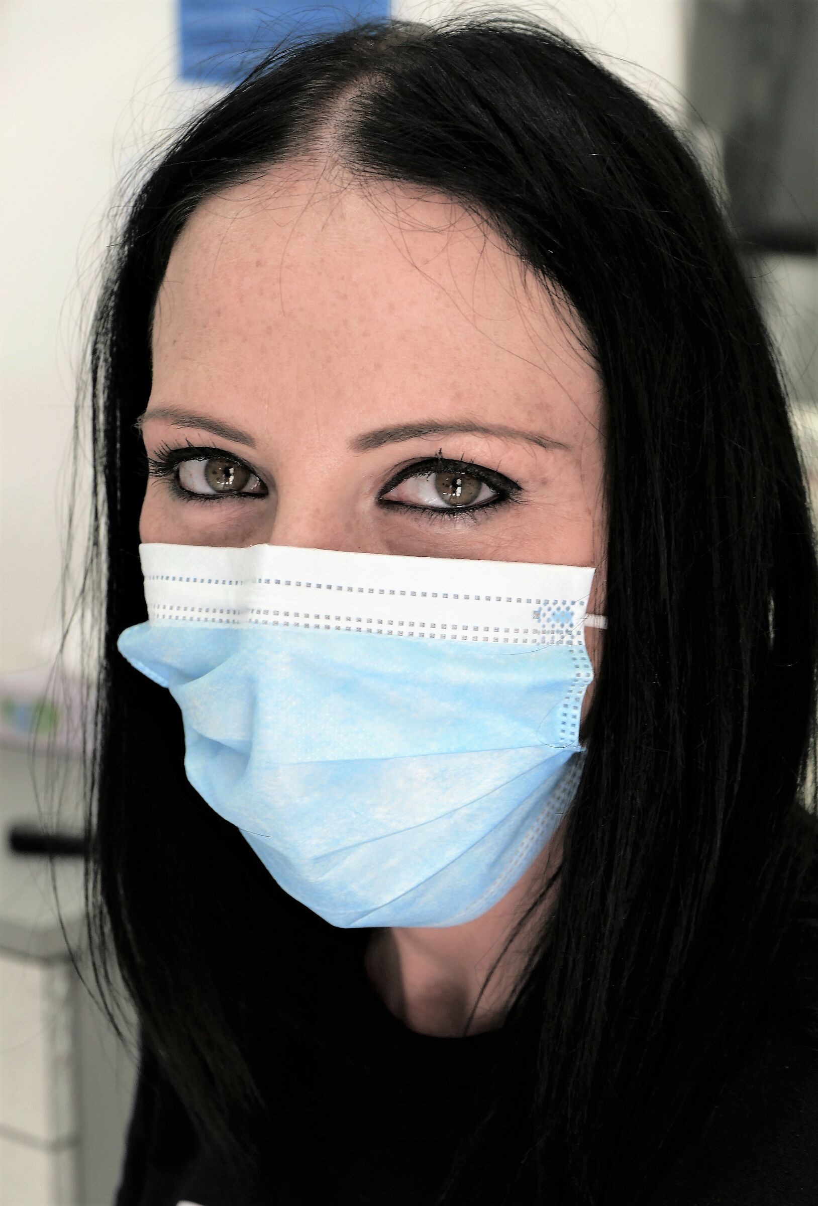 Monna Lisa in mascherina.