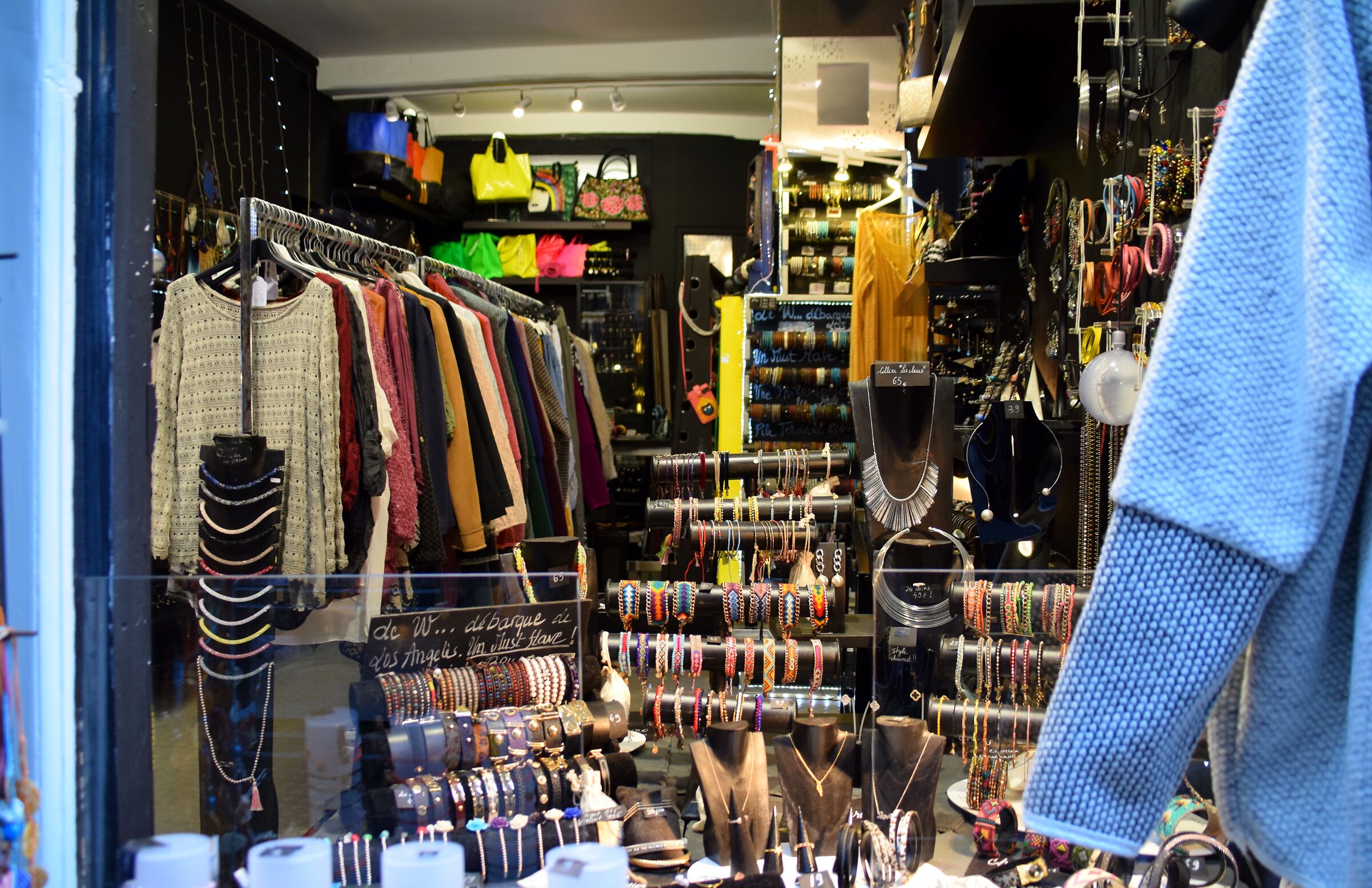 Honfleur "Not only clothing"