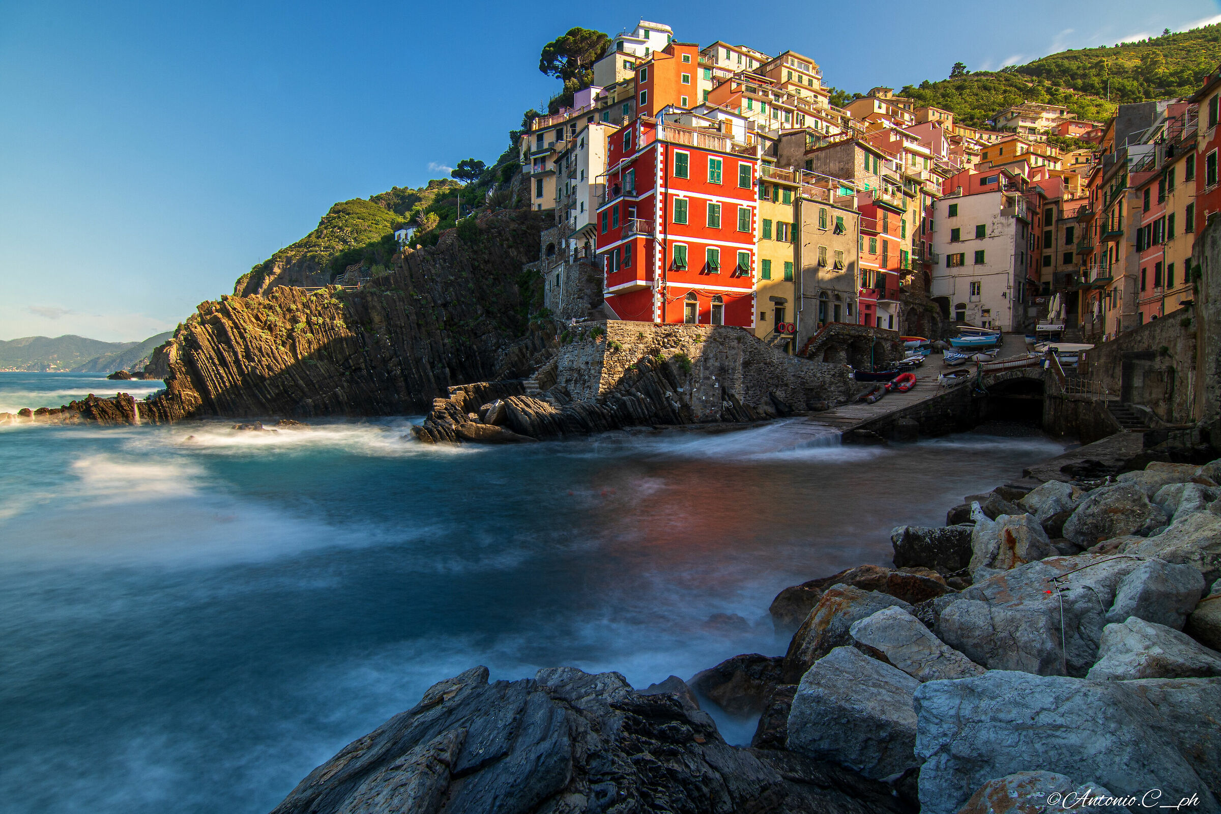 Re-update a postcard from Liguria.