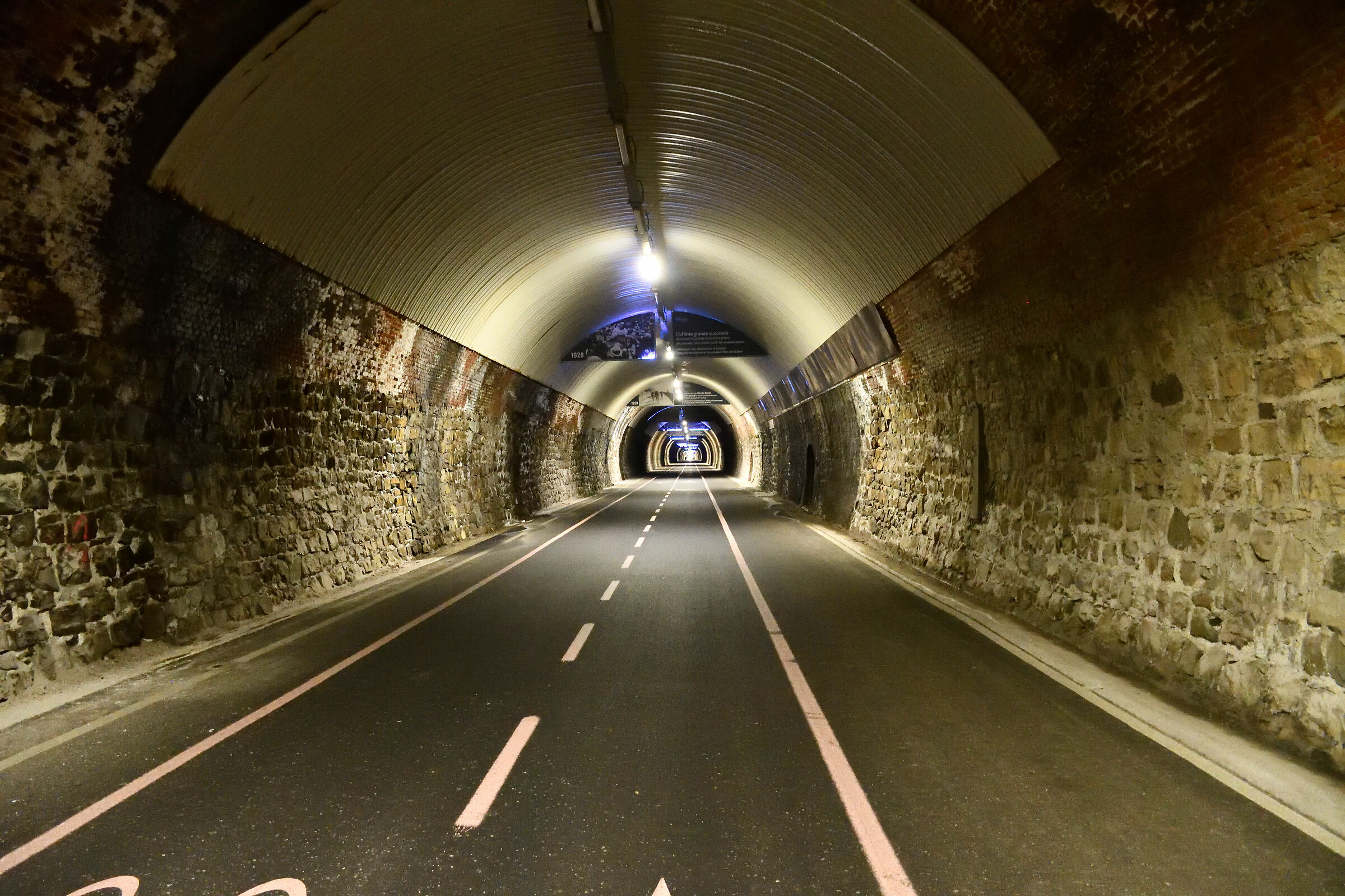 Son dentro il Tunnel