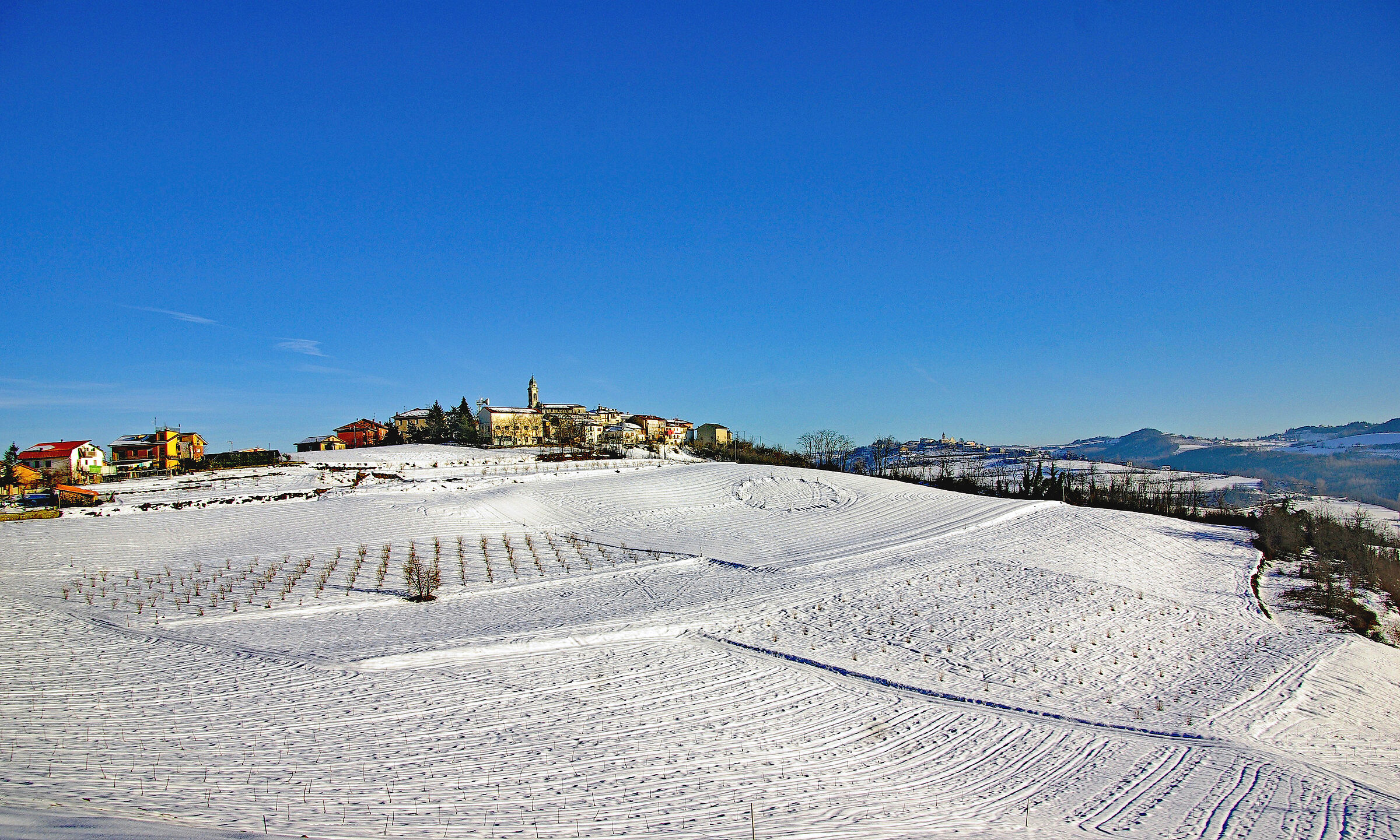 Langhe d'inverno: Roddino