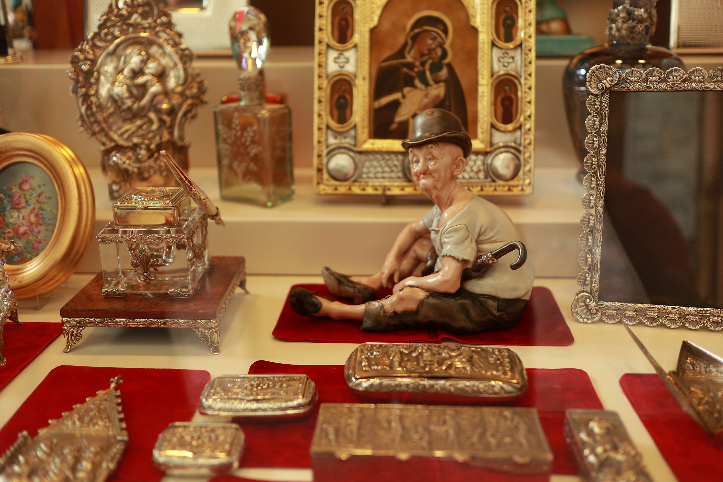 EOSM100, 22MM F2.0 ISO