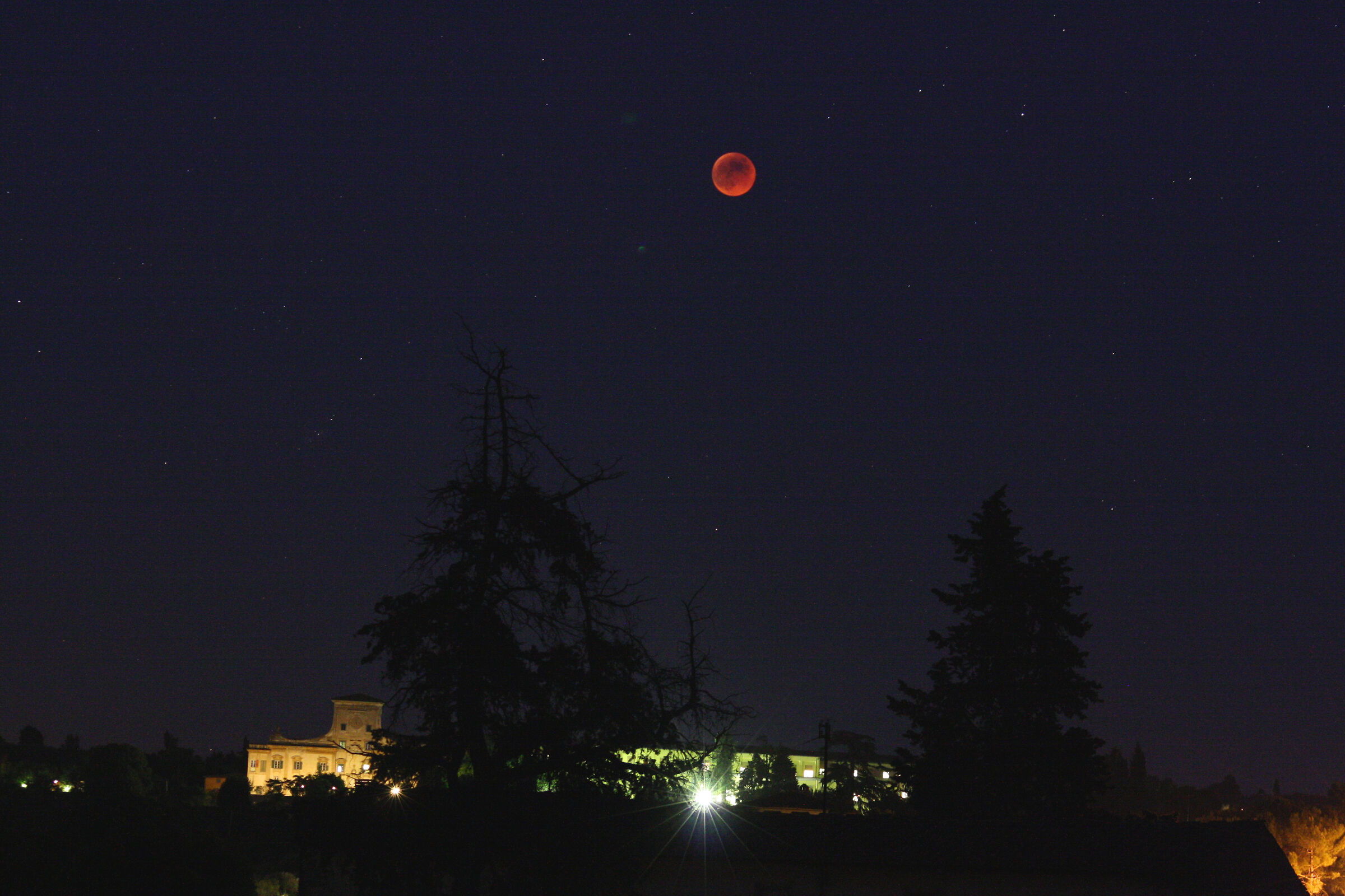 Eclissi di Luna 15 giugno 2011
