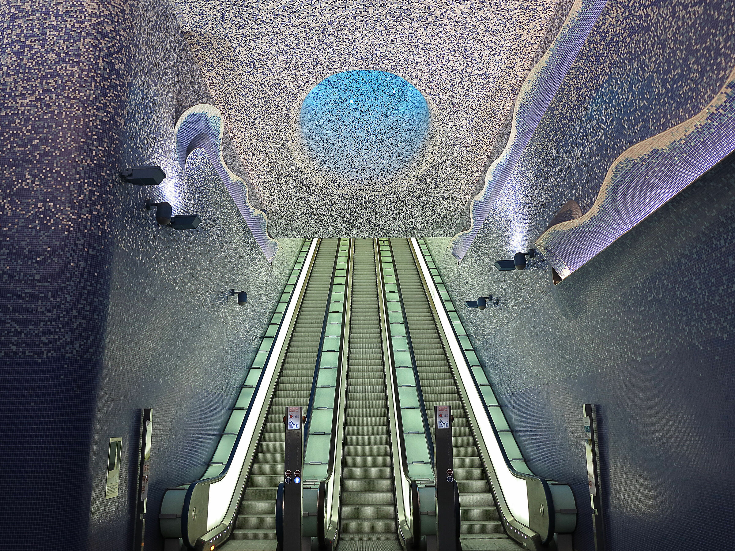 Metro via Toledo - Naples