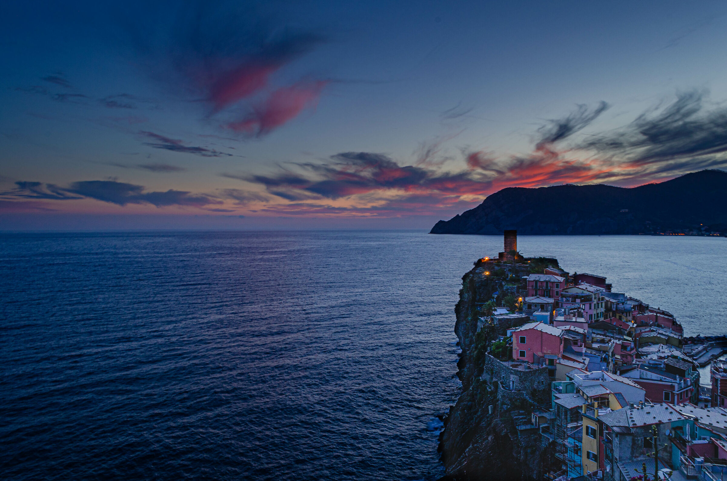 Vernazza al tramonto