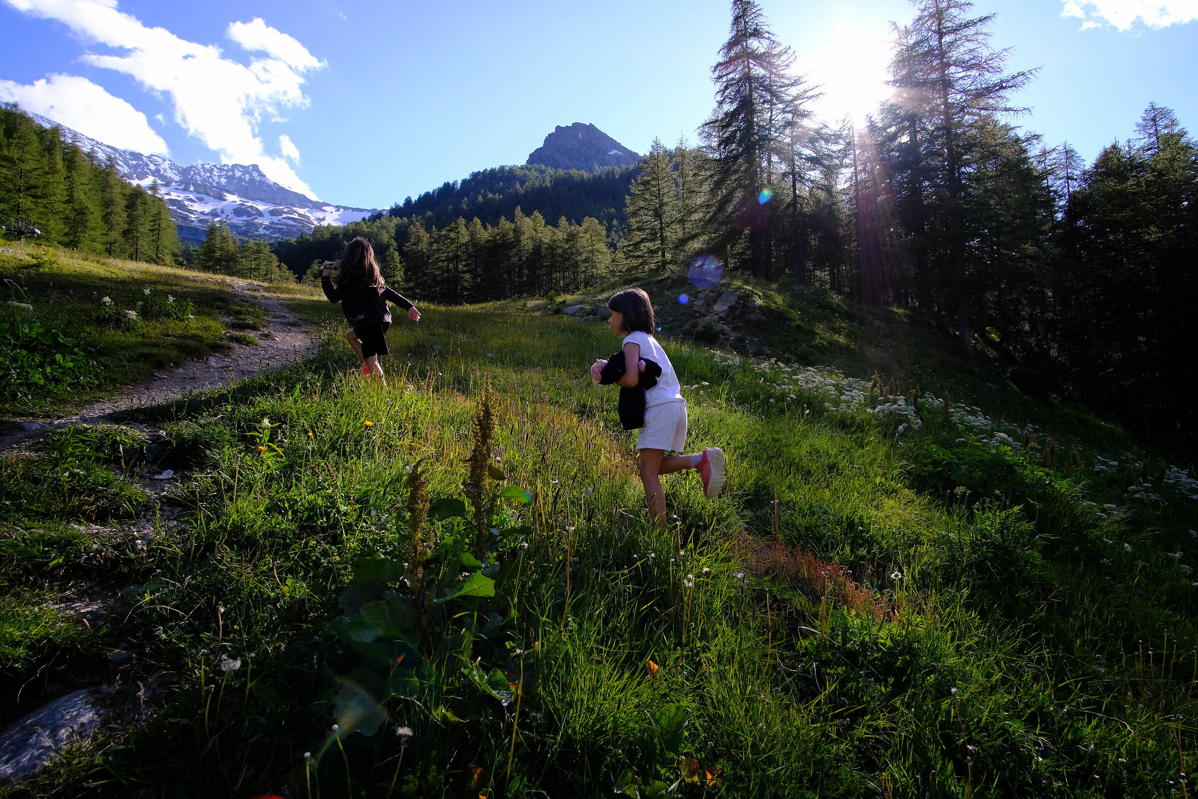 Little girls, big mountains