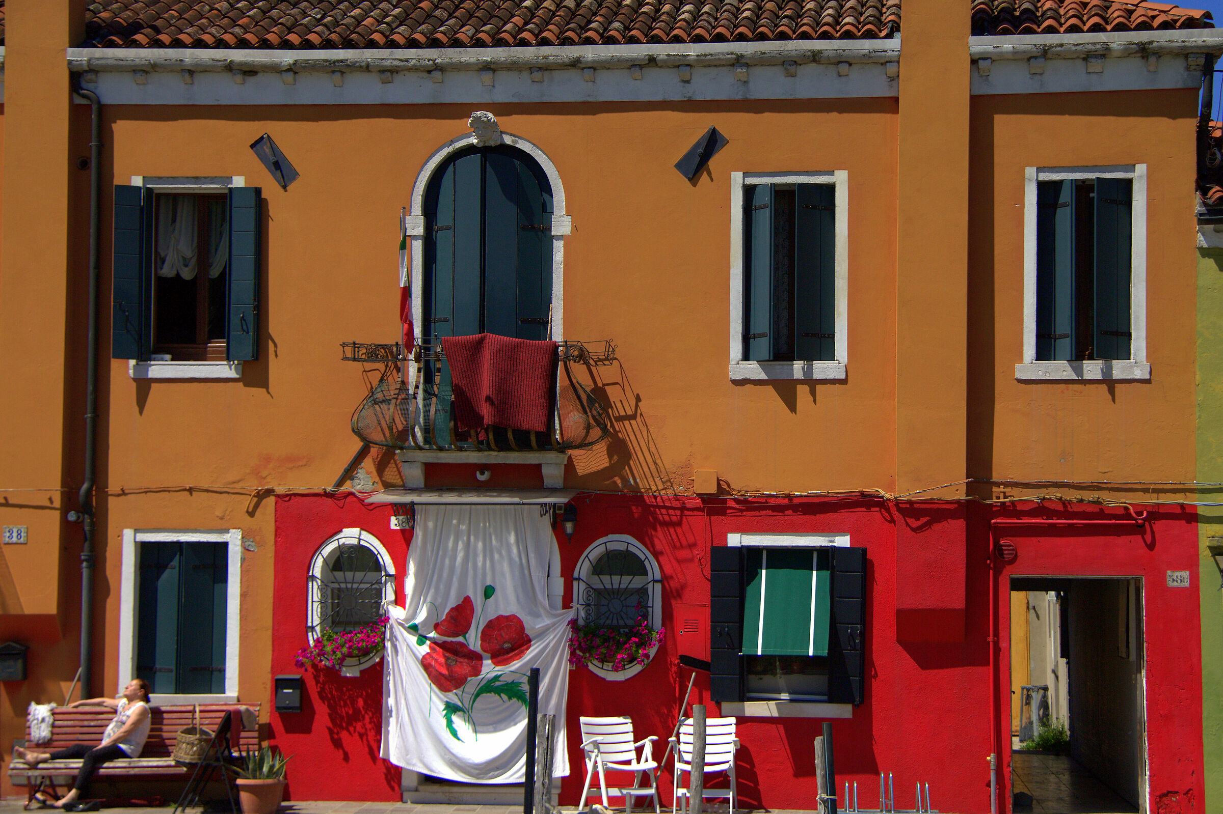 primo sole a Burano