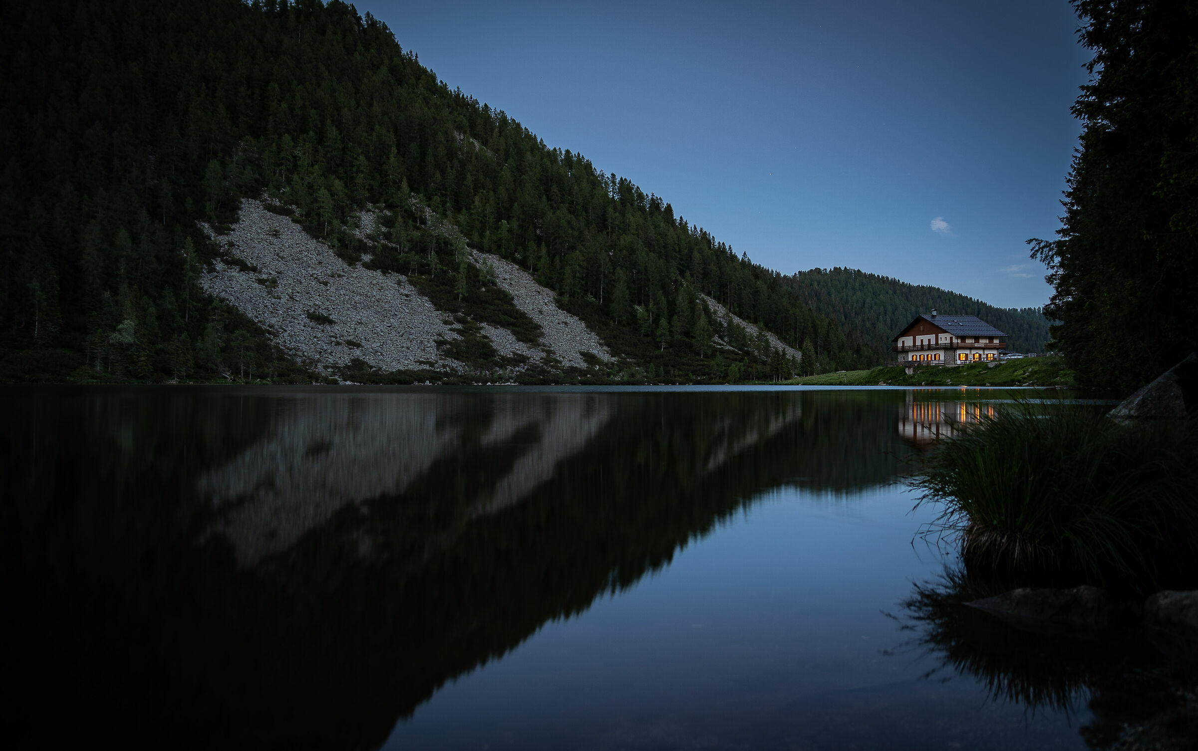 ora blu lago calaita