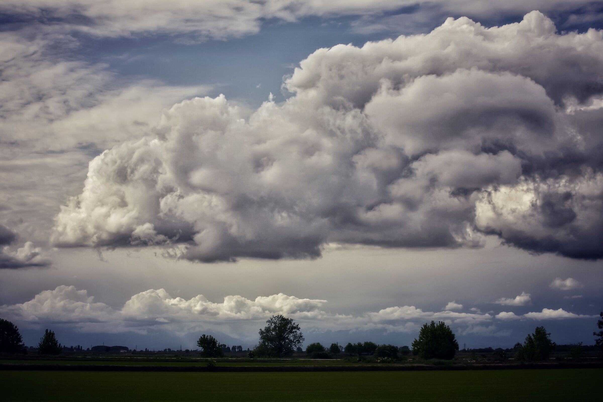 Nuvoloni in pianura.