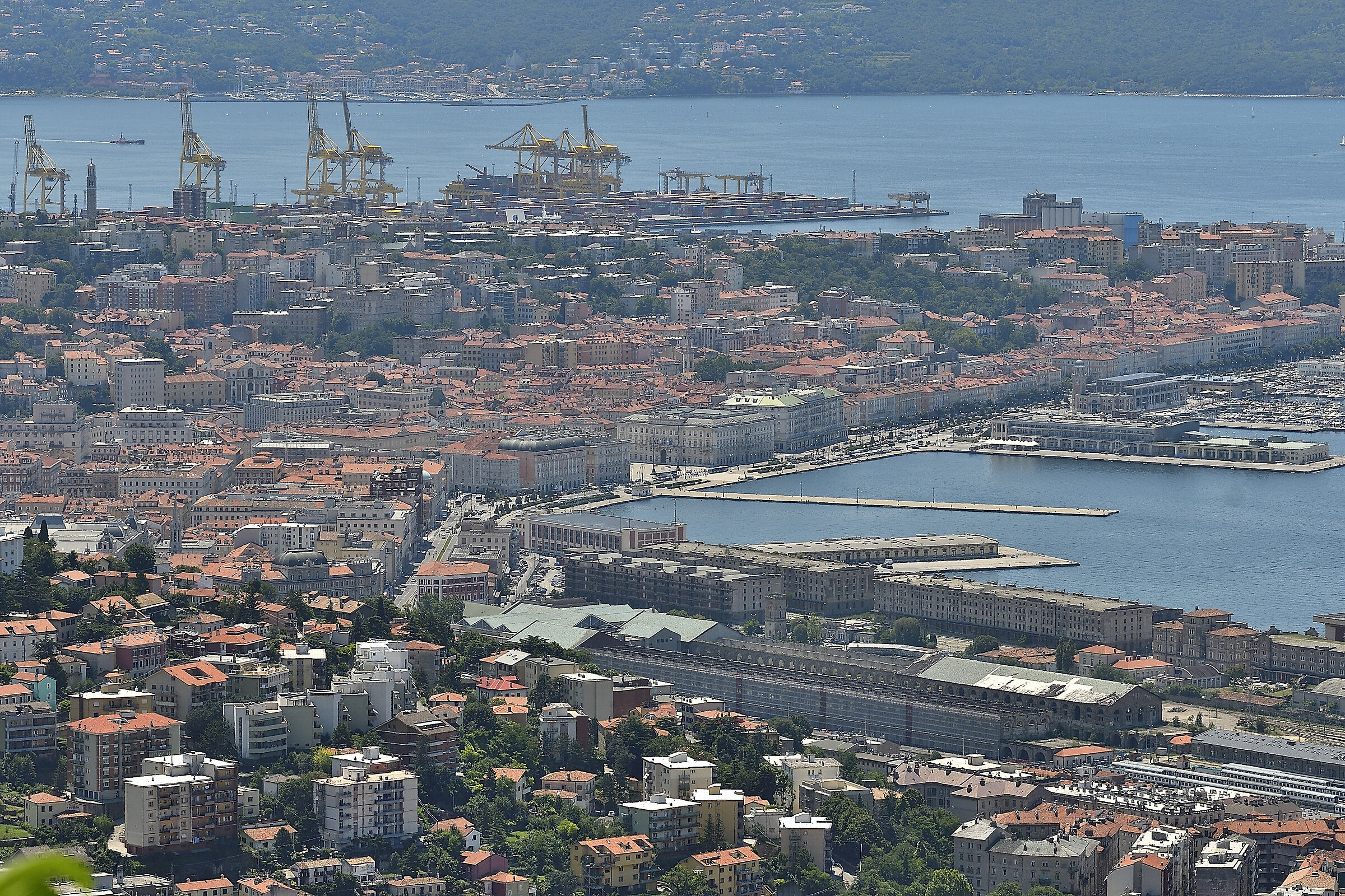 Trieste, uno scorcio delle rive