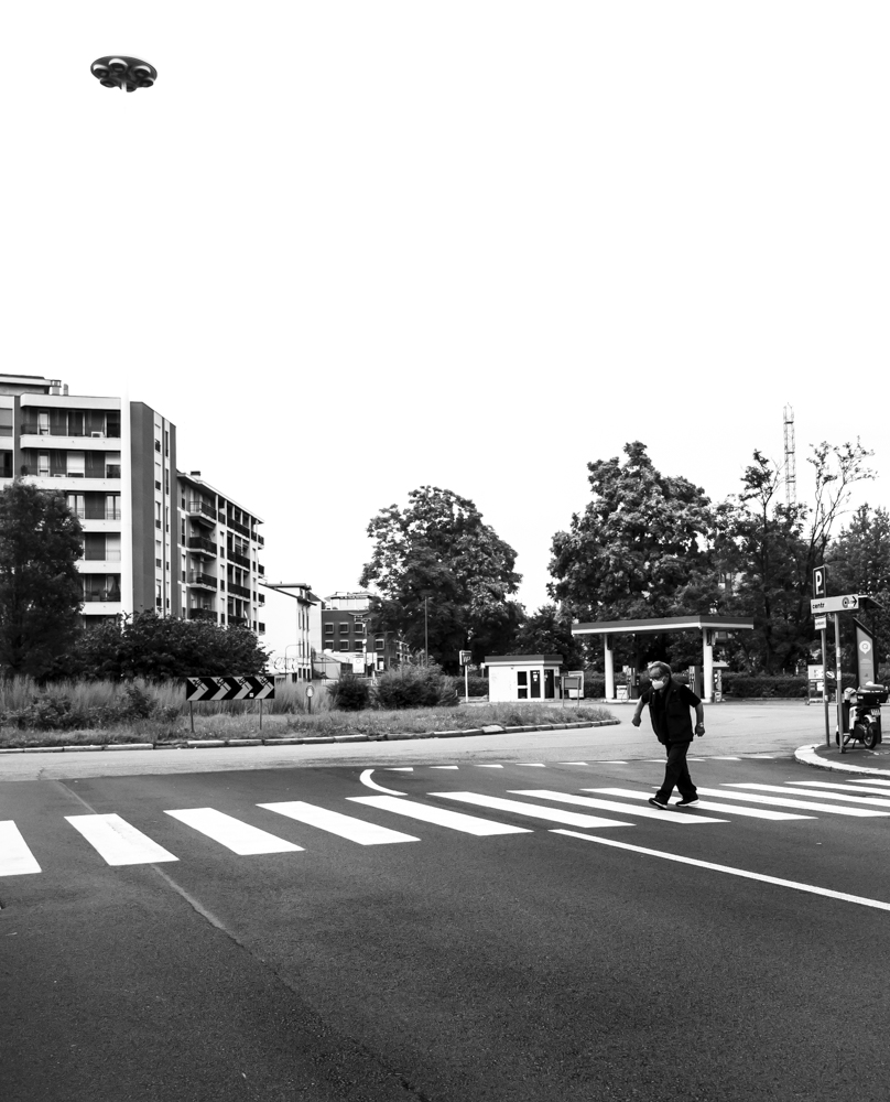 UFO in Piazza Udine, Milan