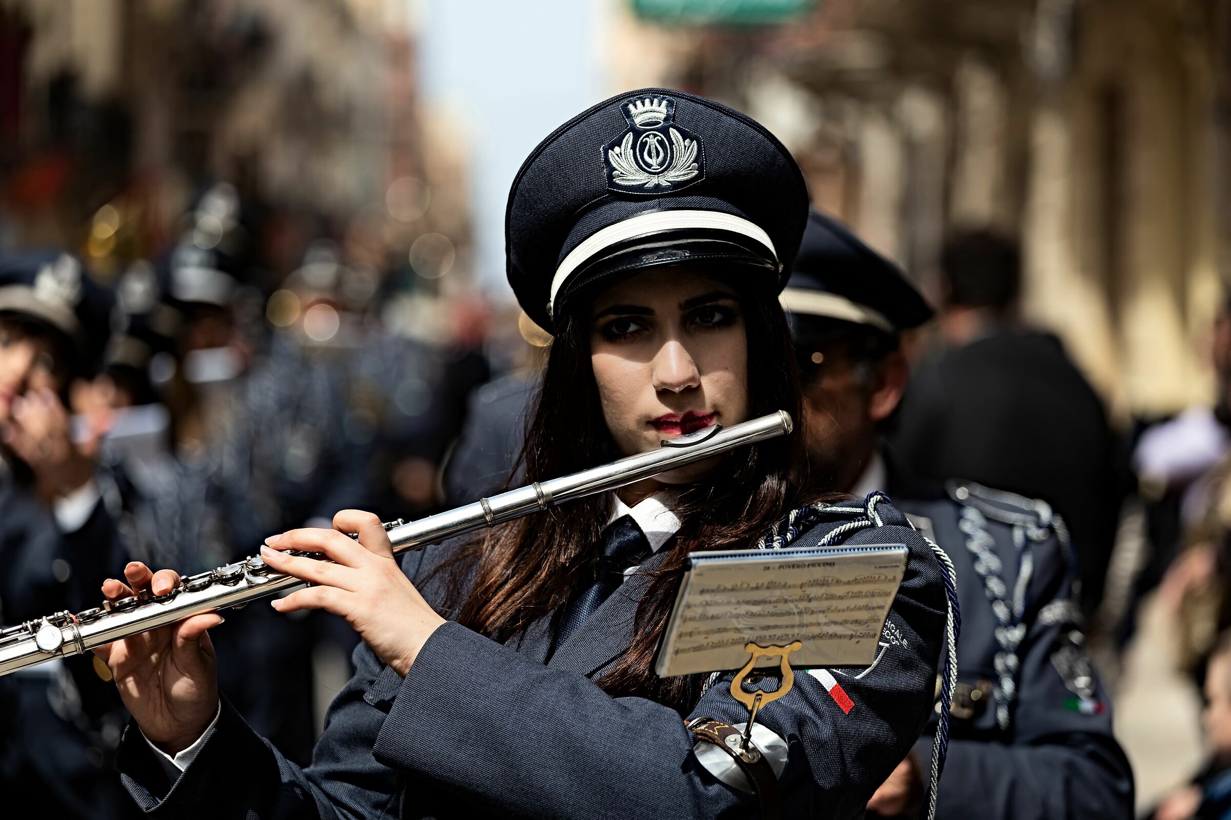 Portrait Woman - Musical Band - Procession (TP)