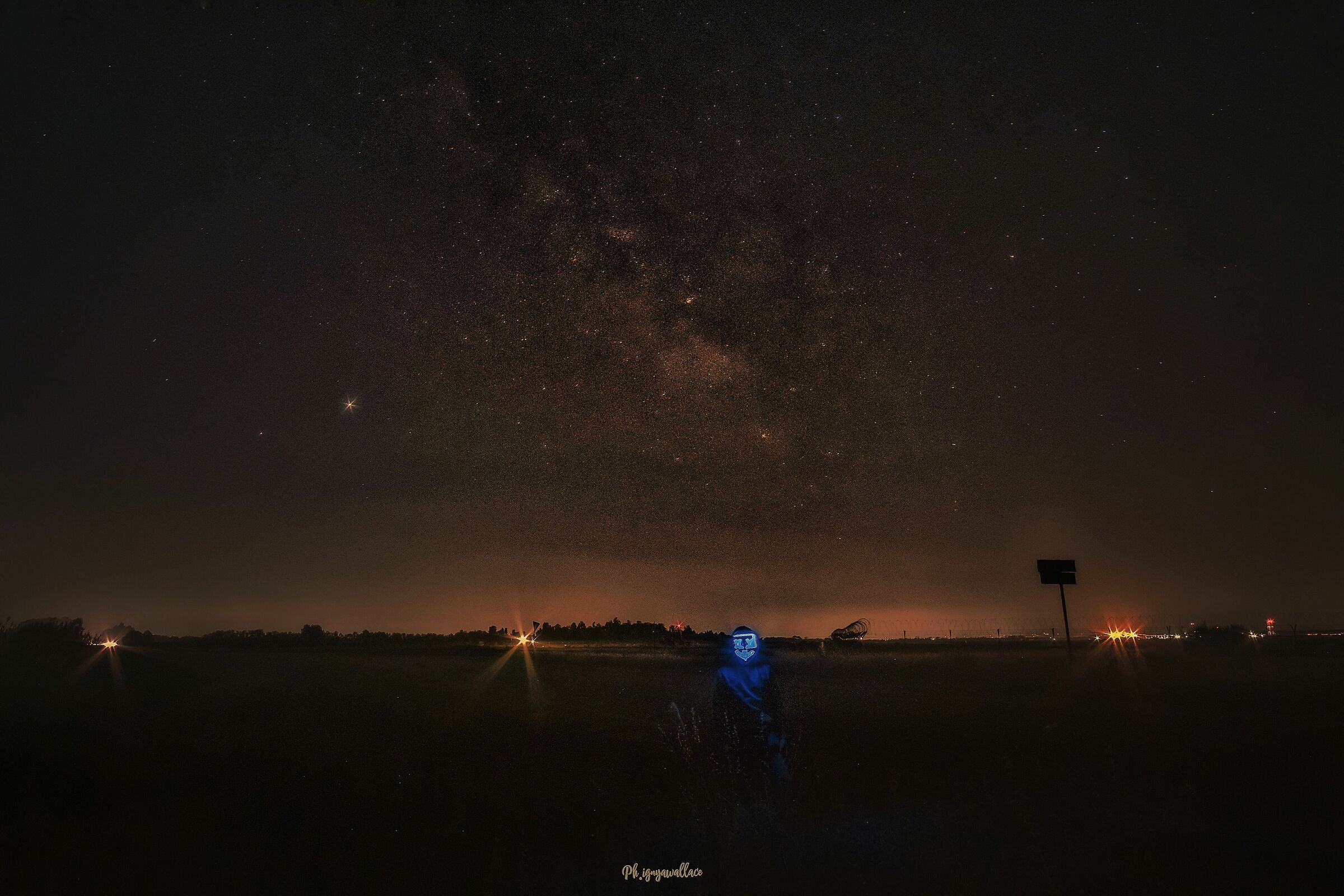 A thousand way and led mask