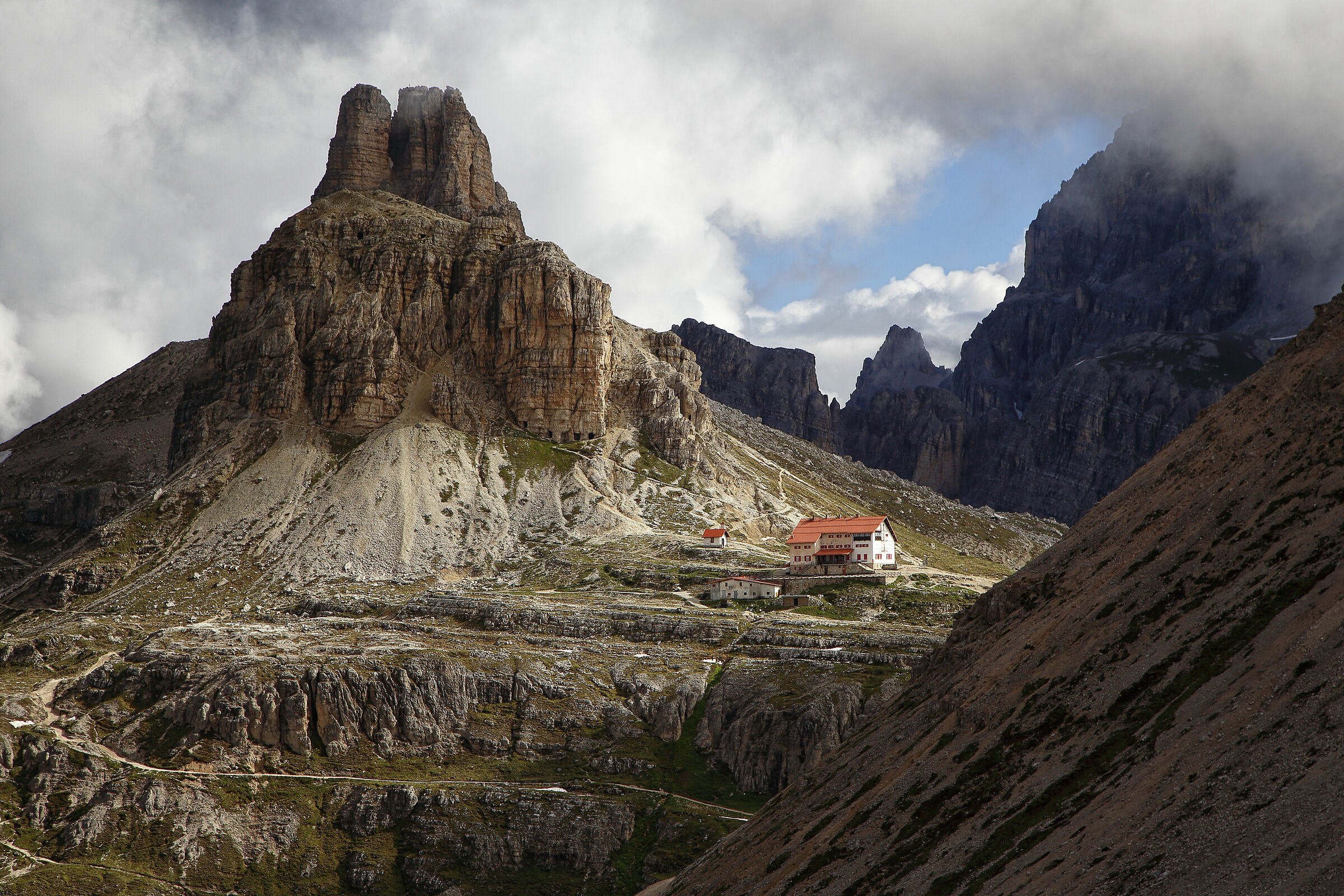 In vista del rifugio Locatelli