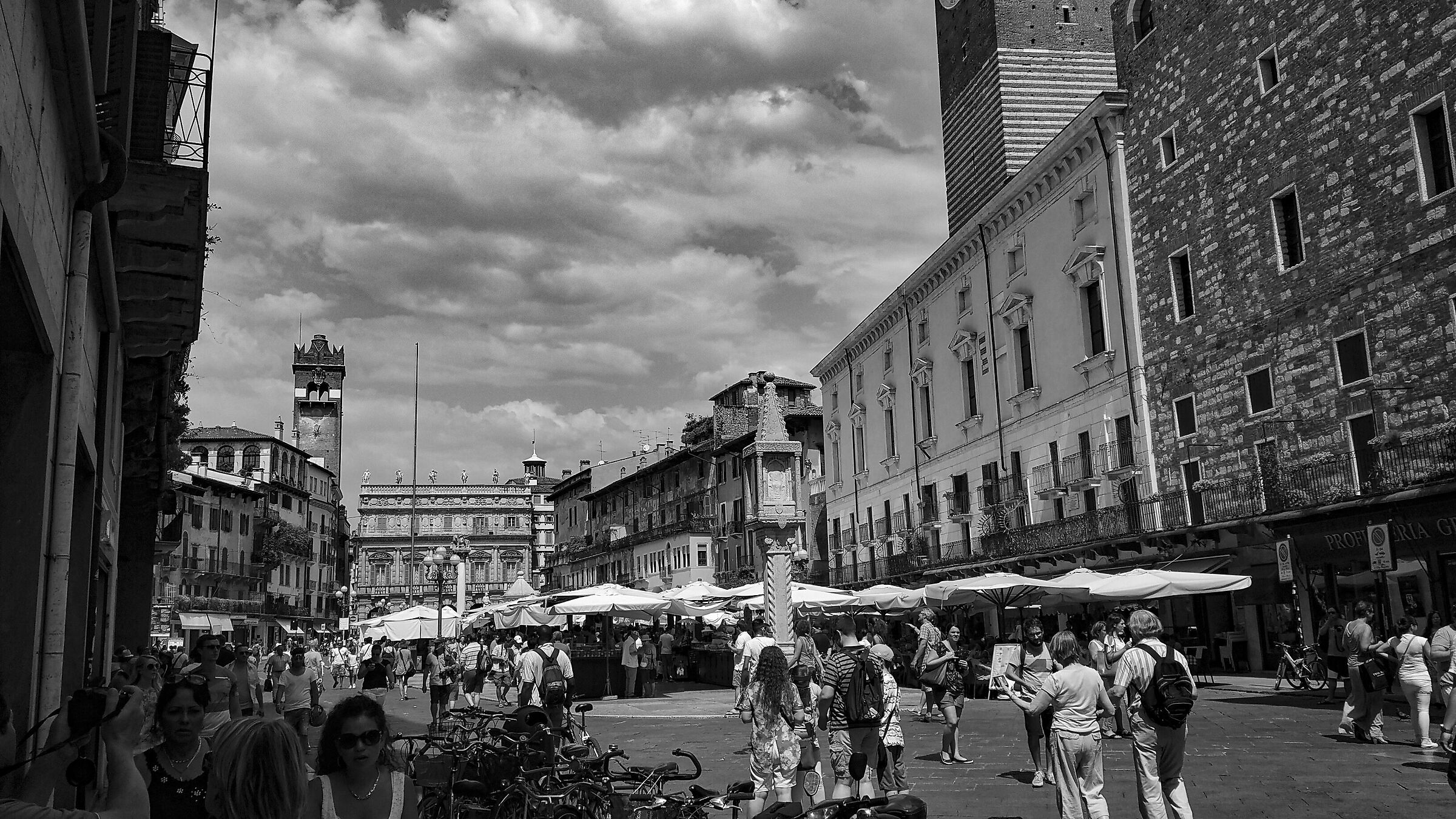 Verona-Piazza delle Erbe