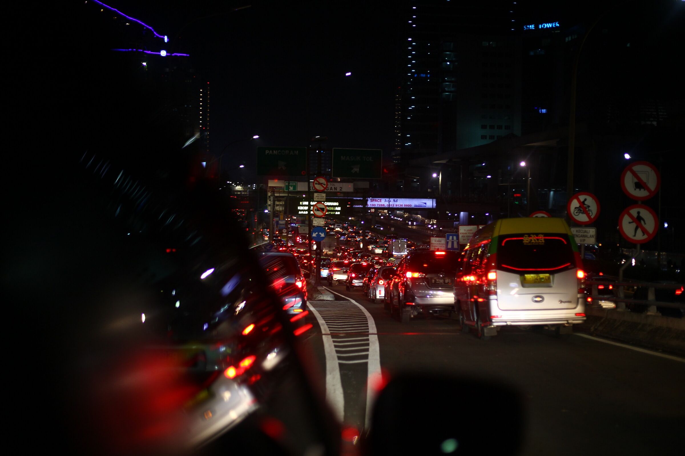 Jakarta non dorme mai