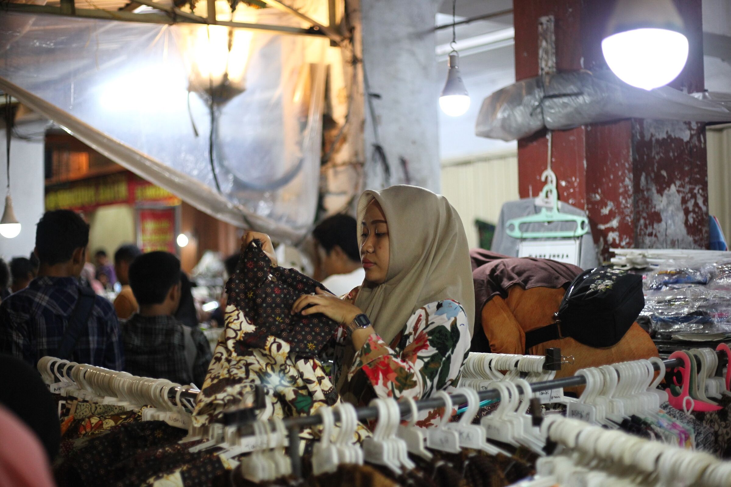 Venditrice di strada