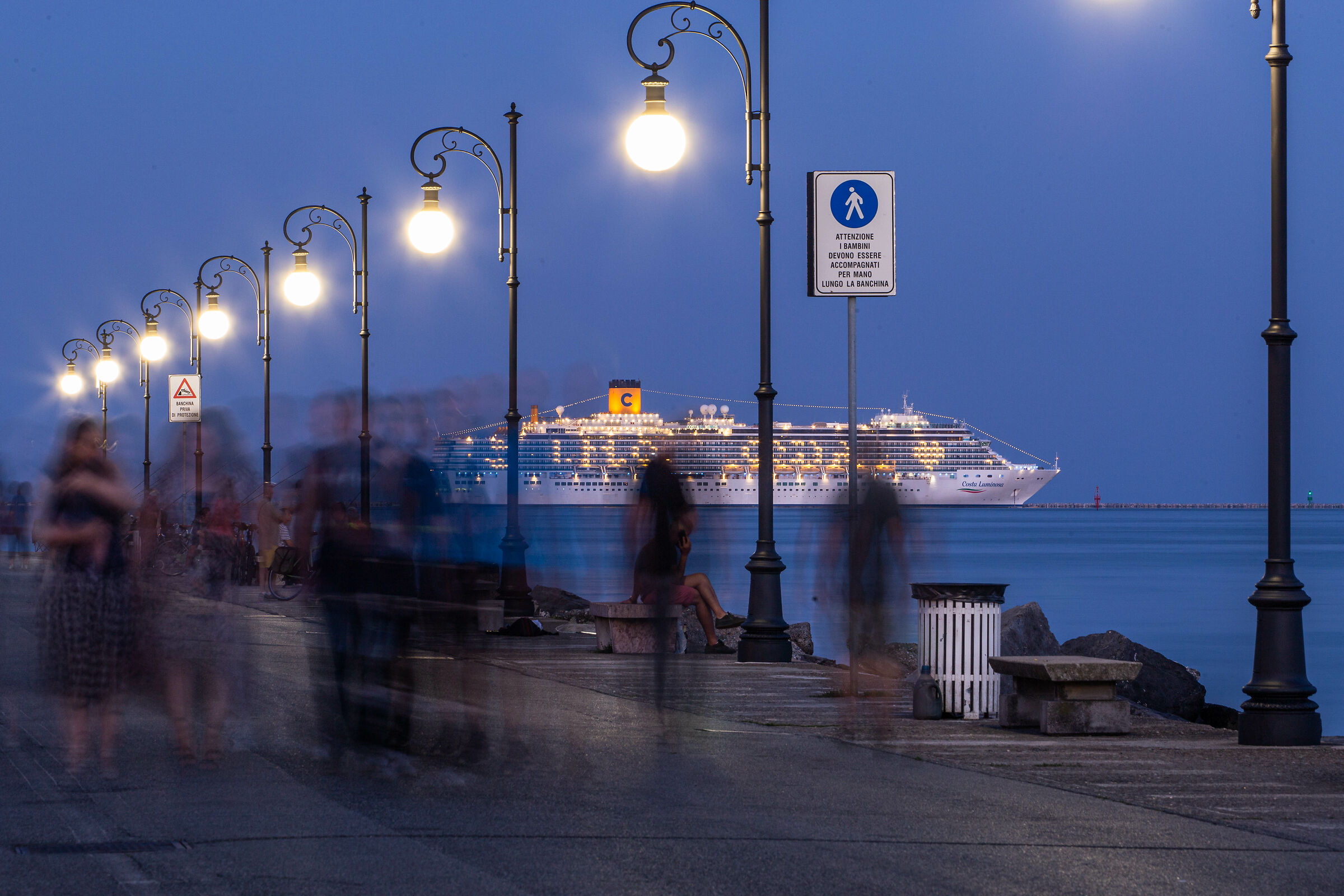 A summer evening at the port