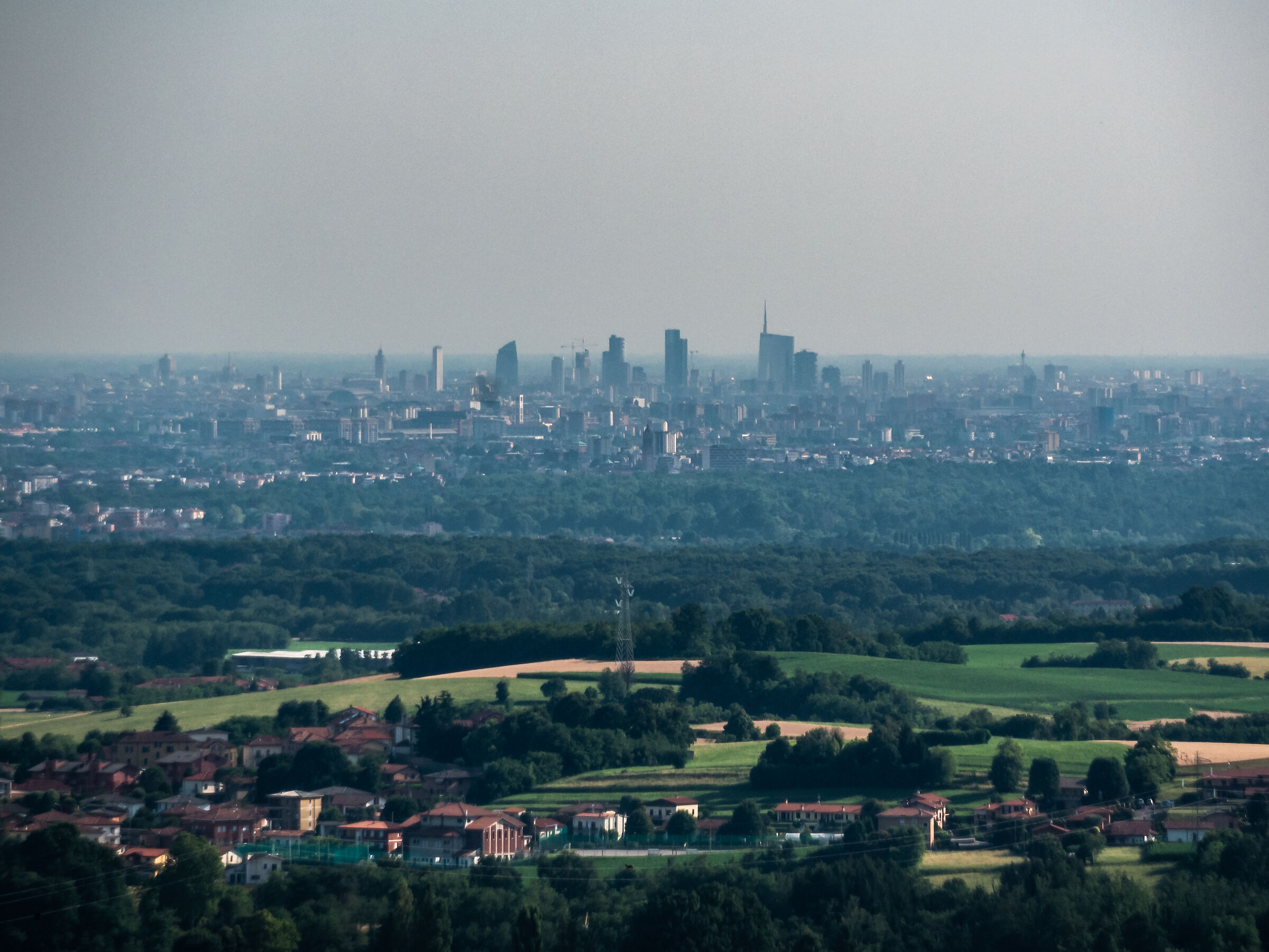 Milan - Vista da Montevecchia (LC)