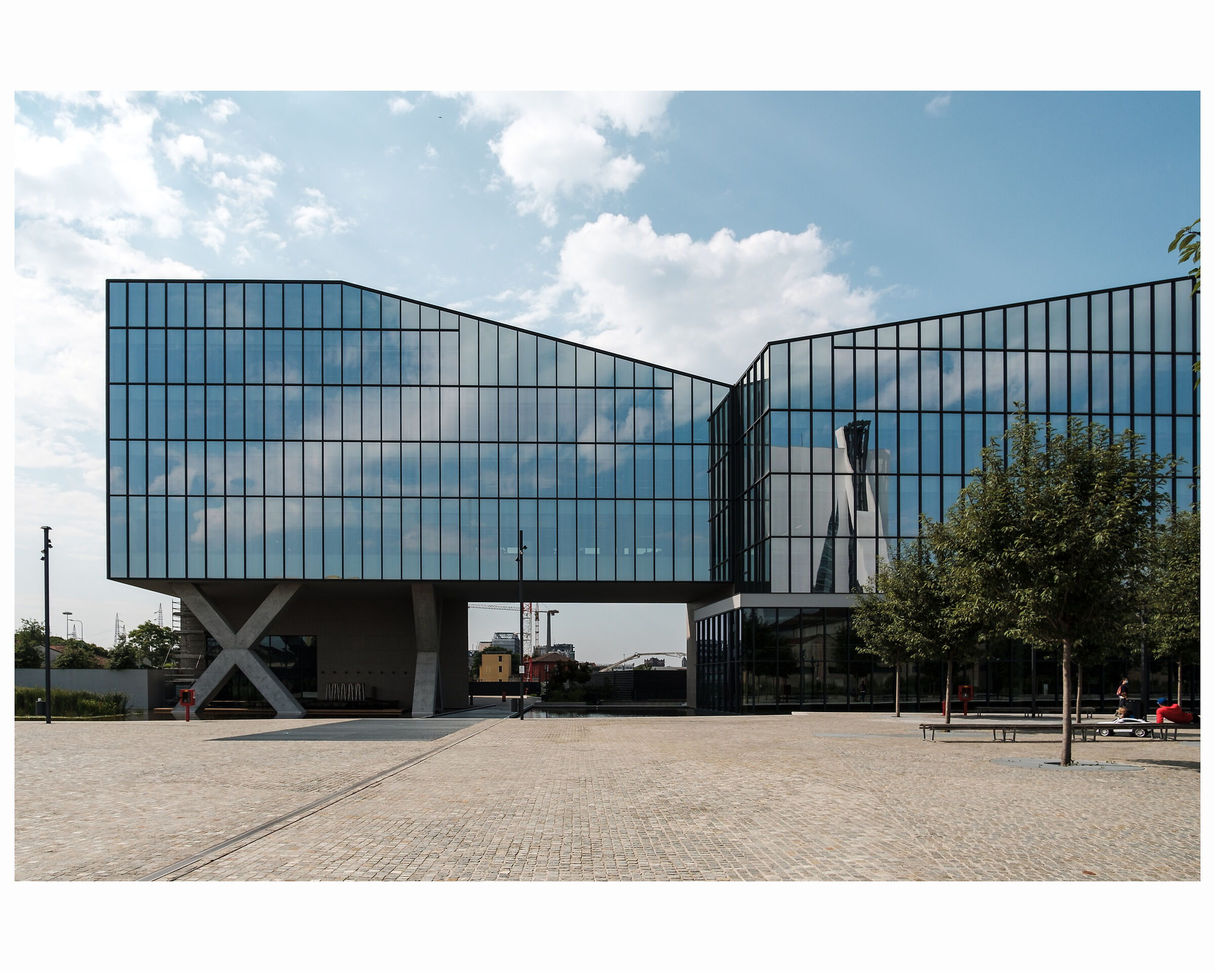 Fastweb headquarters, Piazza Olivetti, Milan