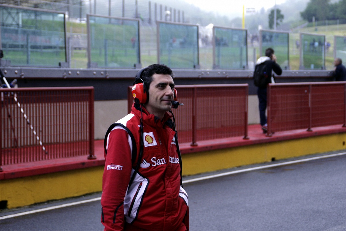 F1 2012 Mugello - Box - Andrea Stella, Ferrari