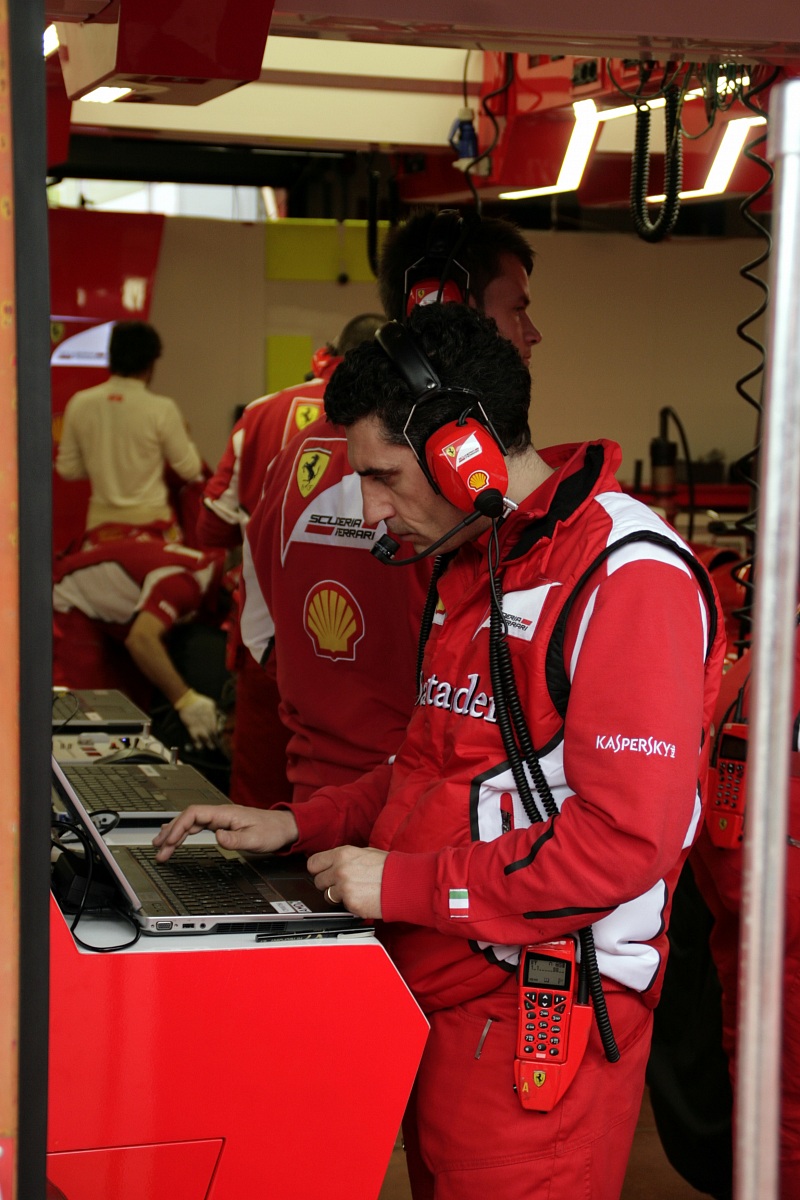 F1 2012 Mugello - Box - Andrea Stella, Scuderia Ferrari
