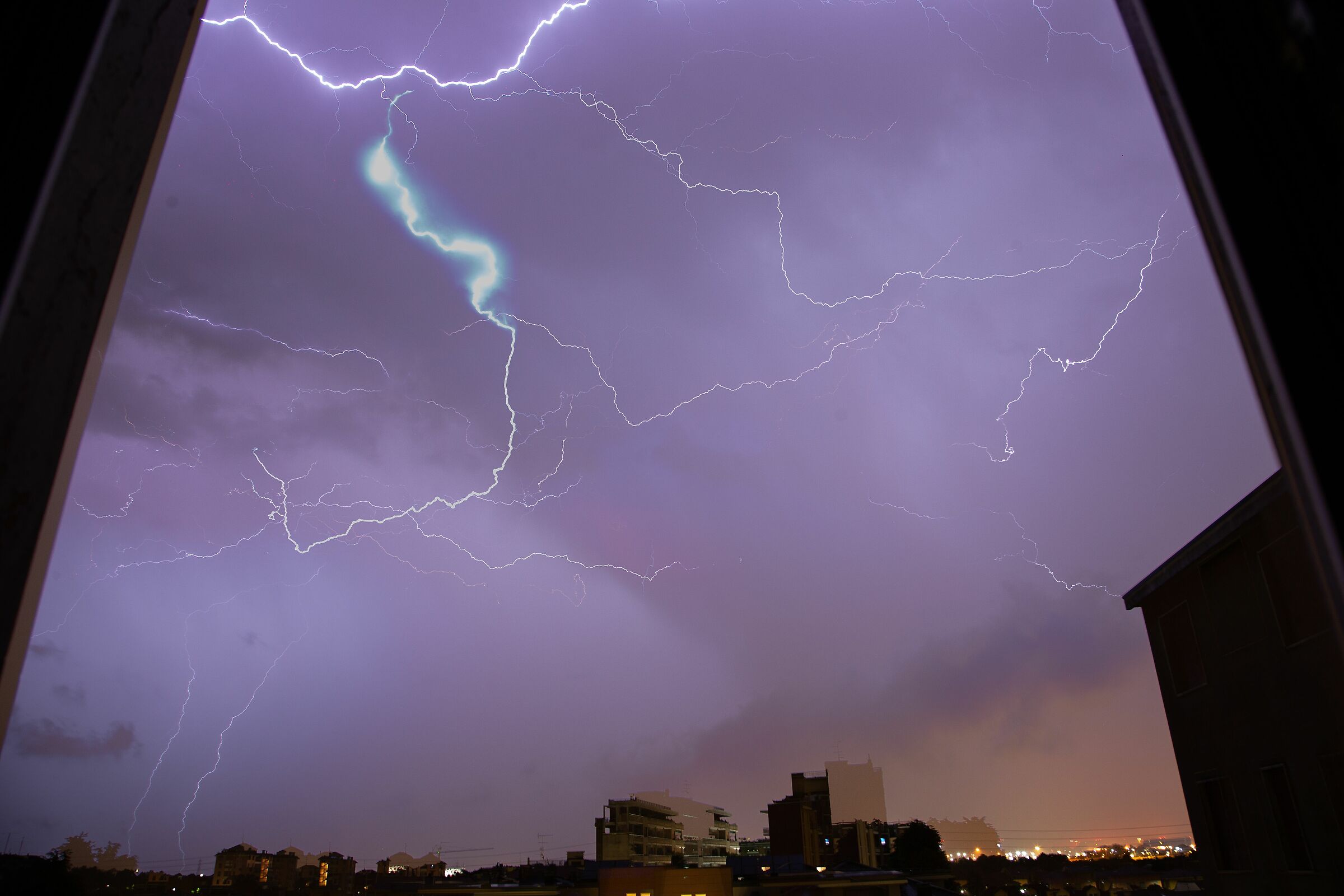 Lightning Bolt, New1000