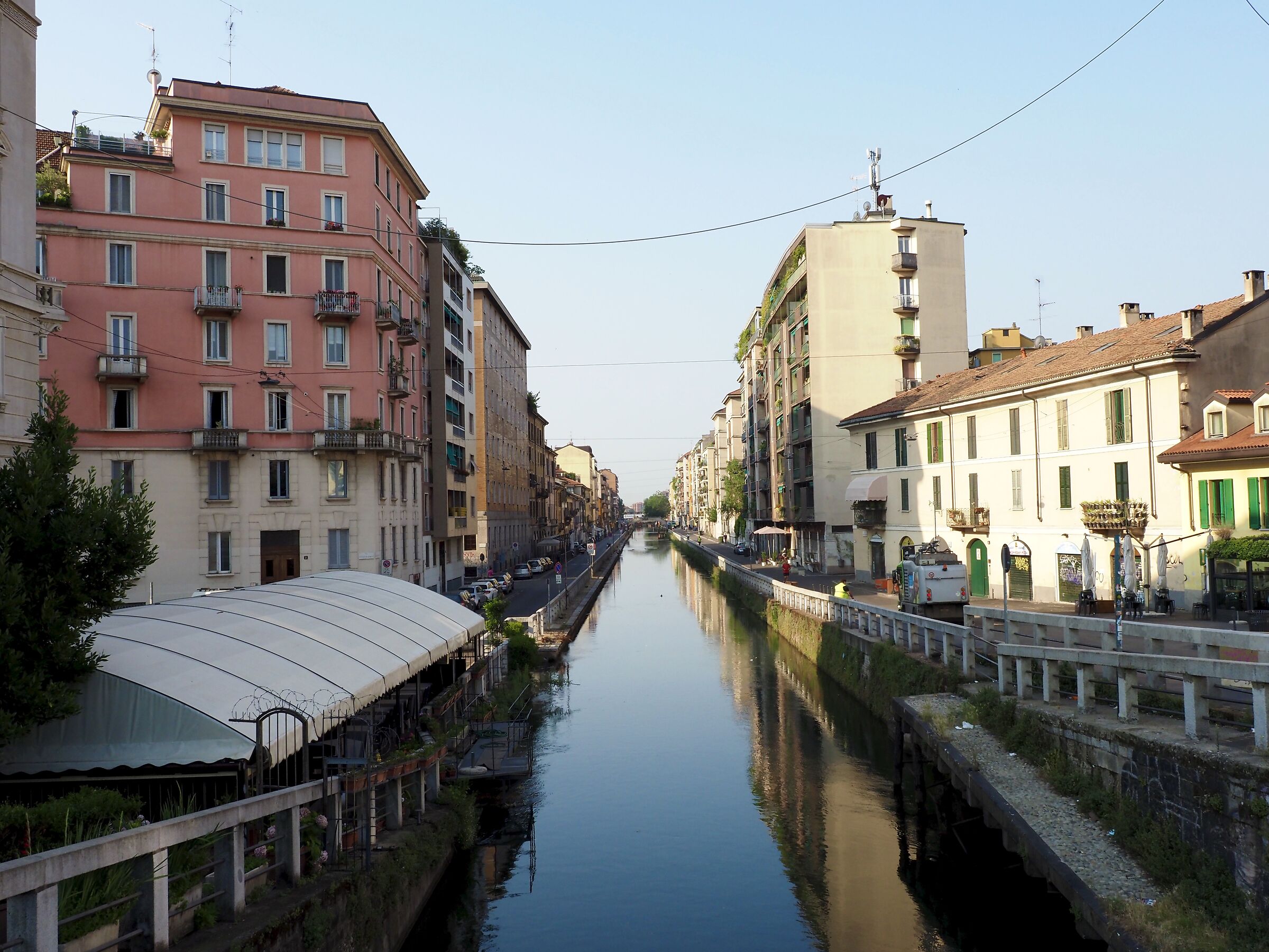 one early summer morning at naviglio Pavese