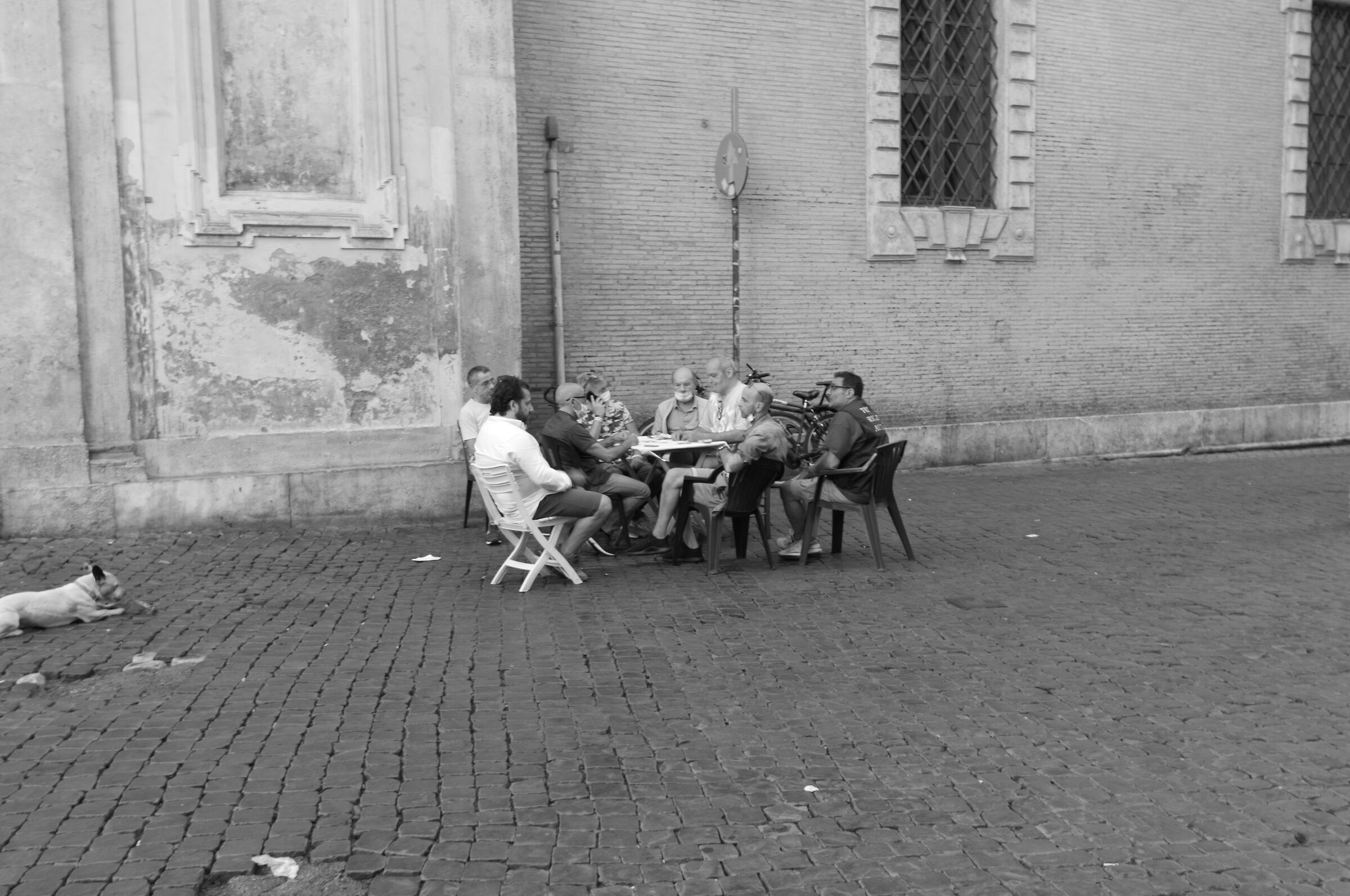 nà partitella a carte a Ttastevere