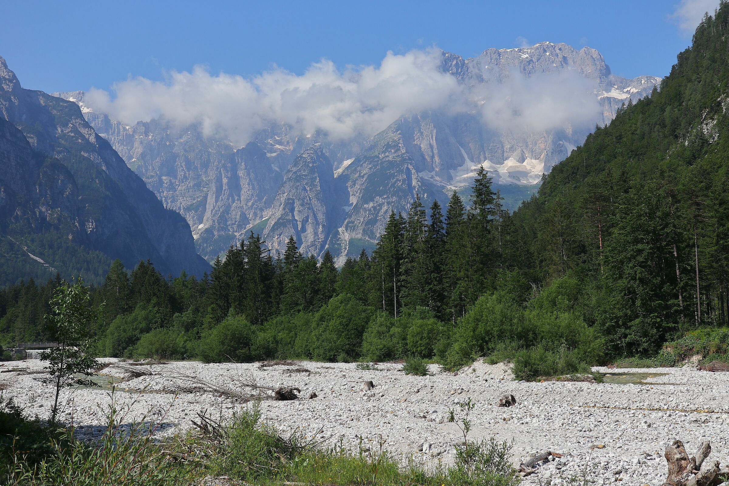 The "Dragon Crescent" covered by clouds