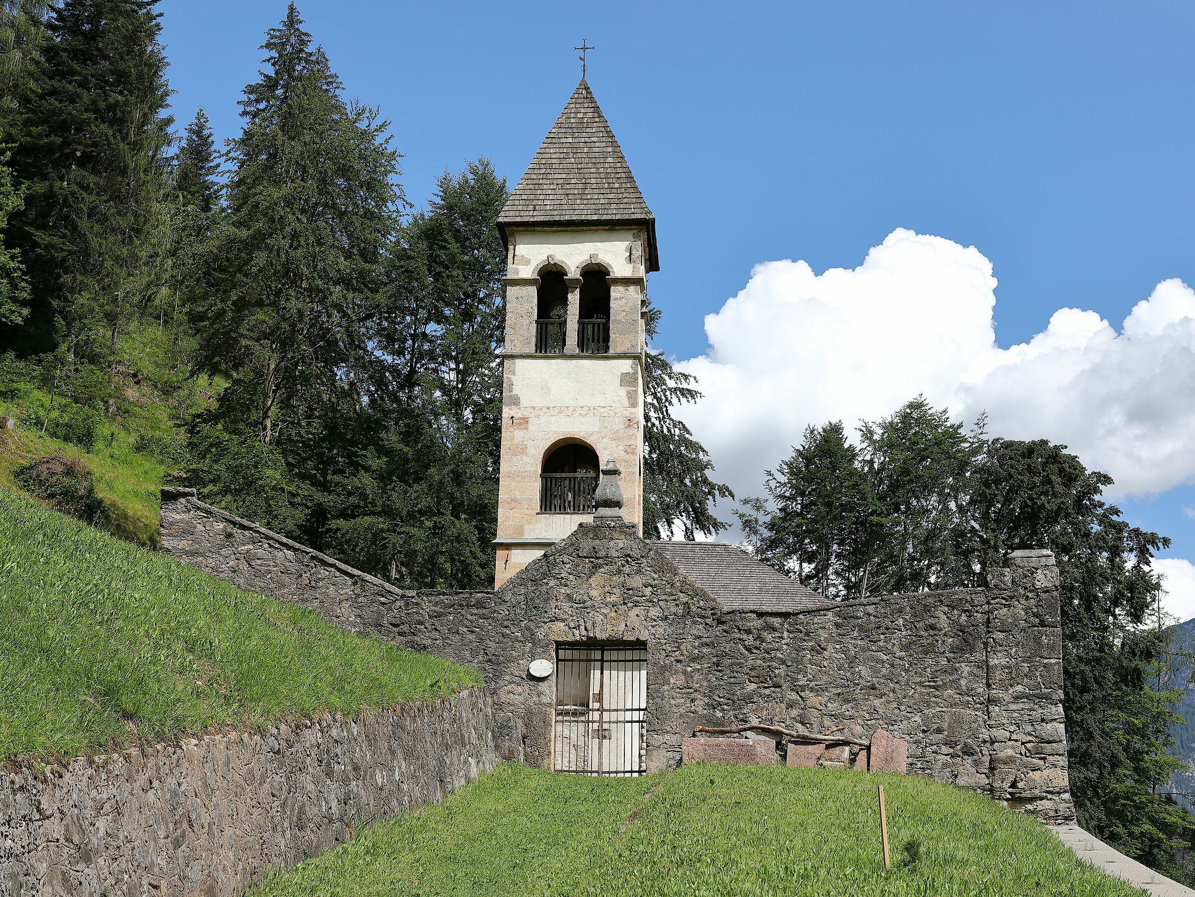 04/07/2020 - Nebbiù - Chiesa vecchia di San Bartolome...