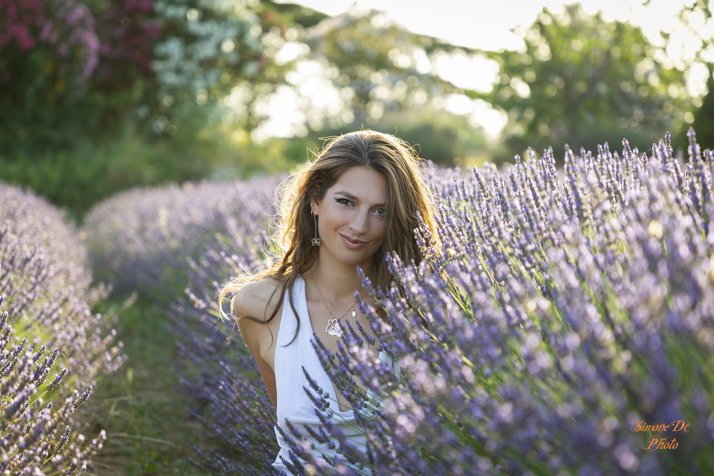 sorriso dentro alle lavande