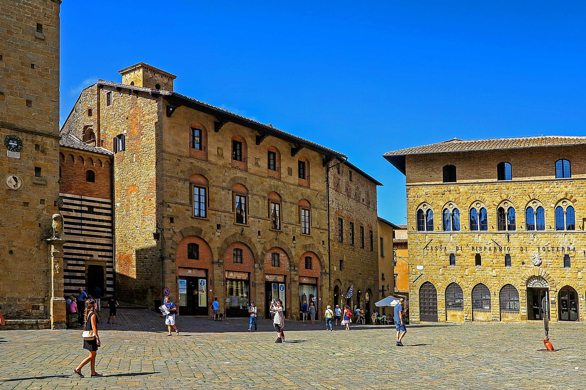 Priors Square - Volterra