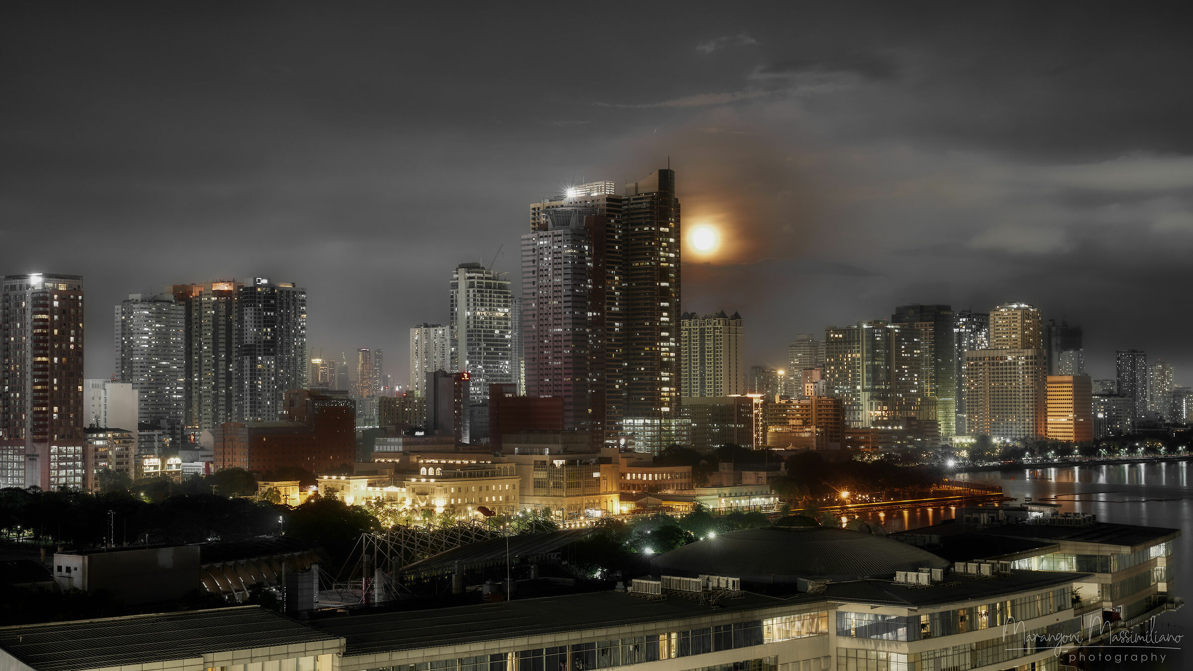 Luce lunare di Manila