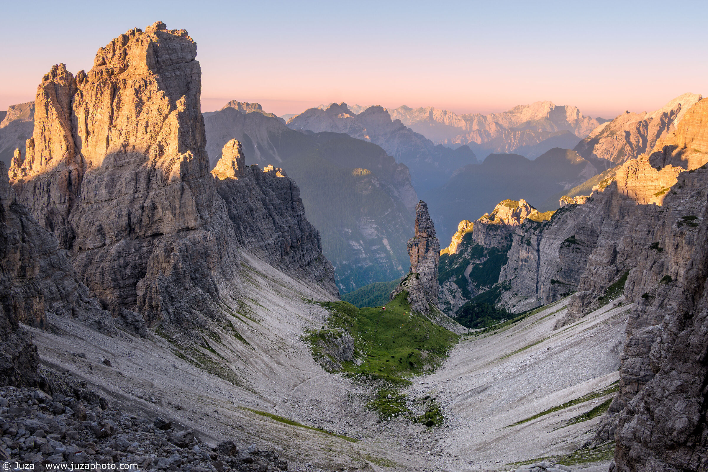Sunrise from montanaia fork