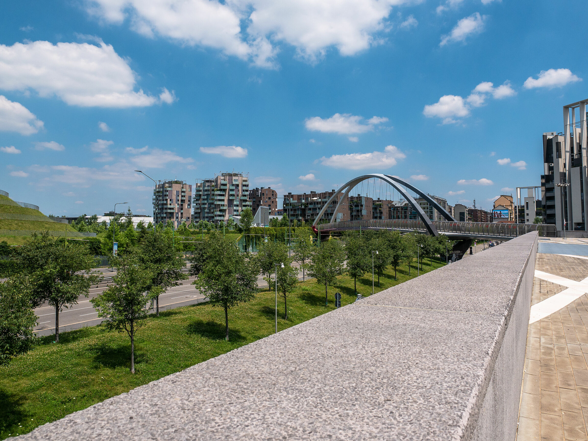 Serra - Milan Portello