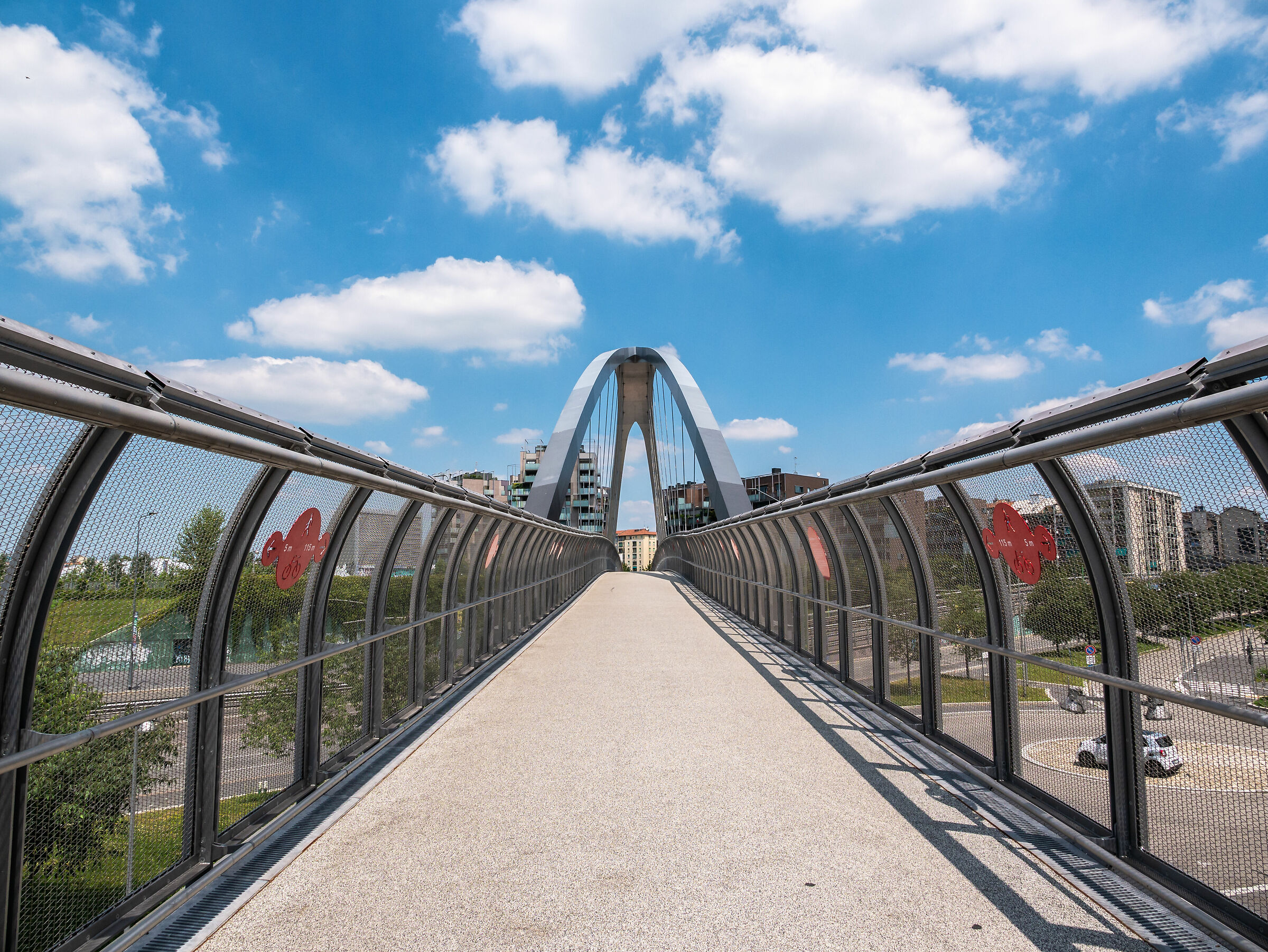 Serra - Milan Portello