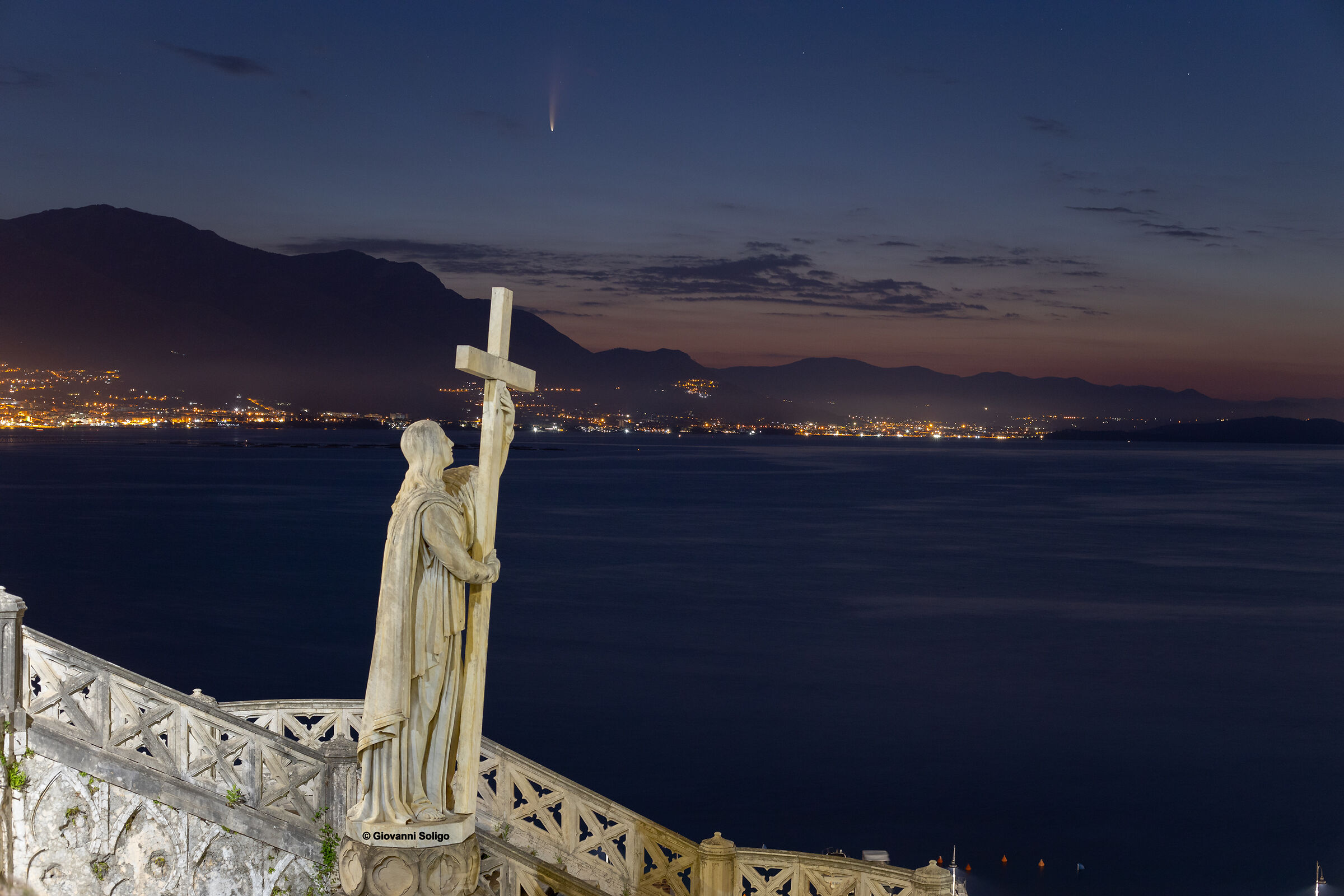 Cometa Neowise c/2020 F3 sul Golfo di Gaeta