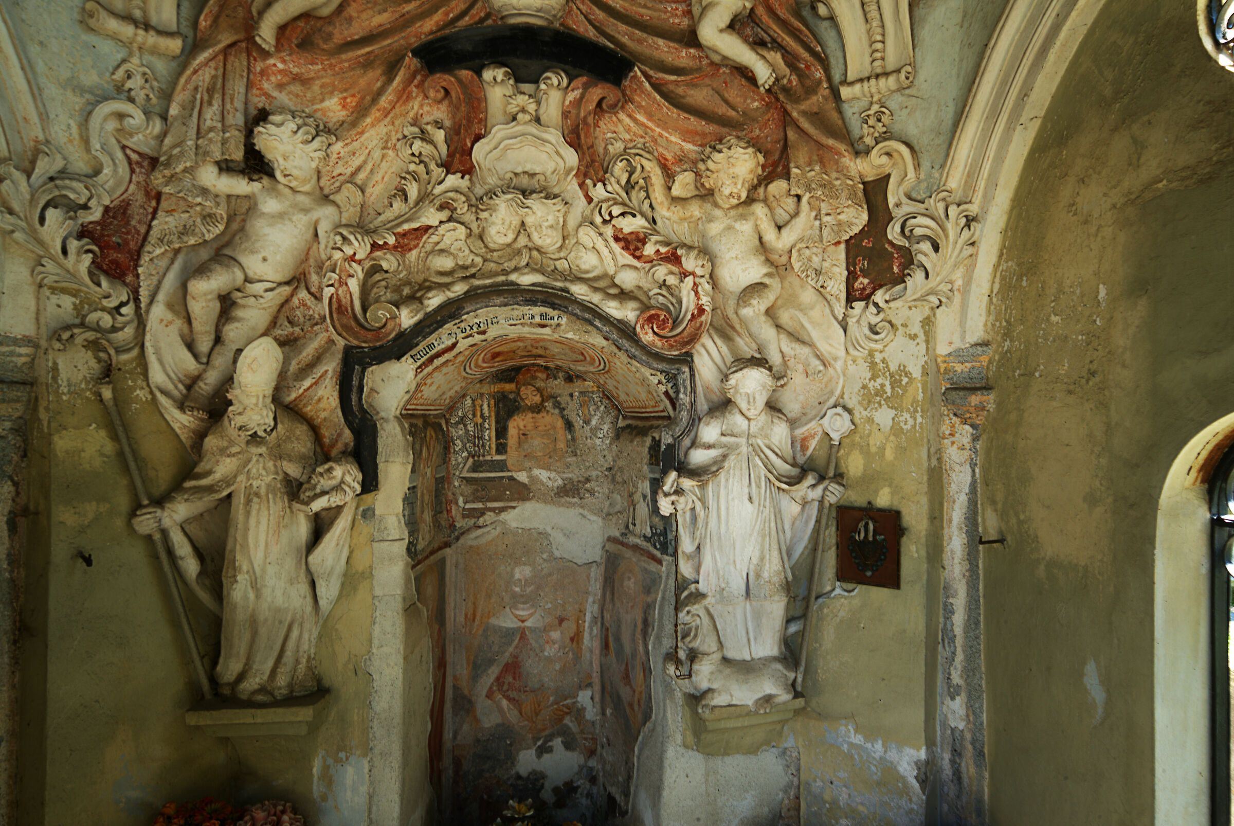 Madonna del Carretto (internal)